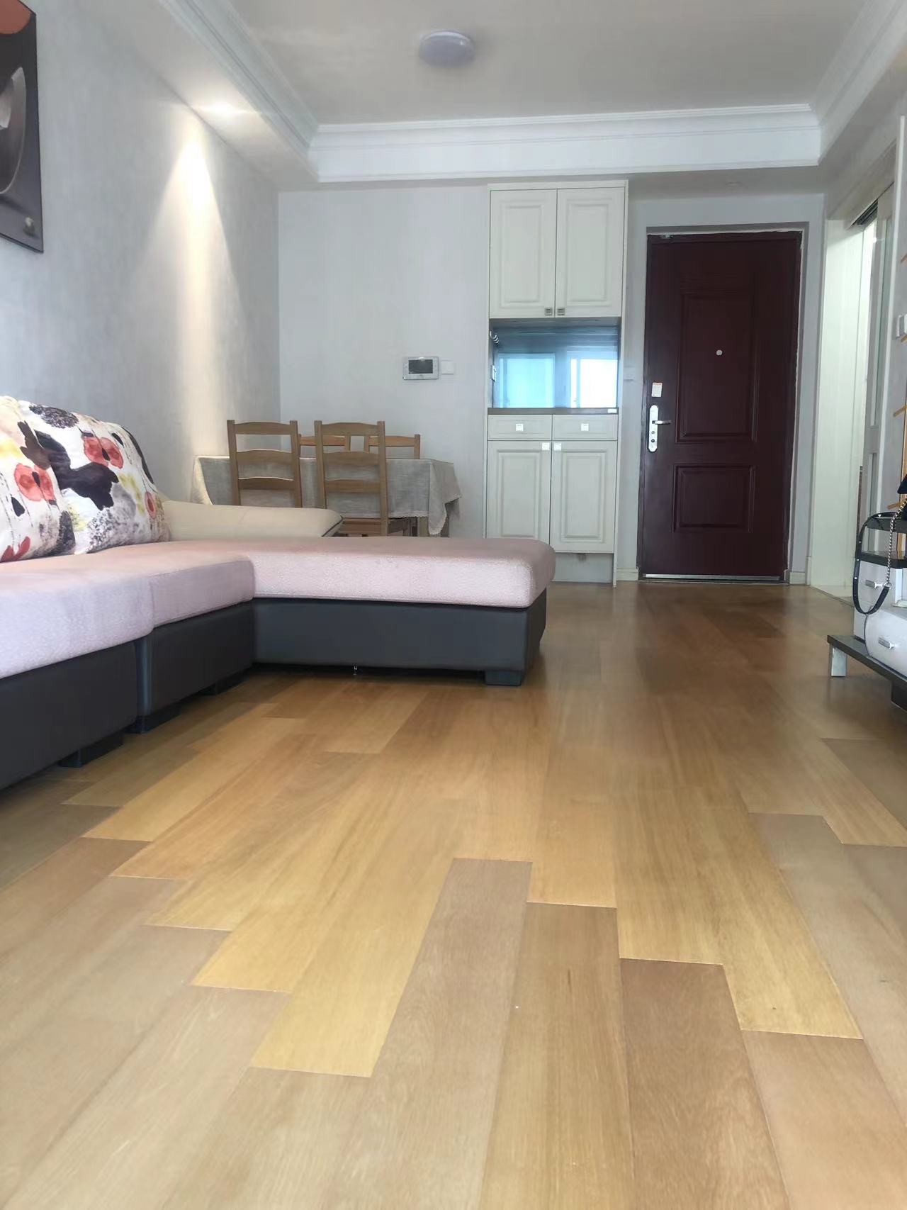 中海碧林湾 3室2厅1卫 96m&sup2;