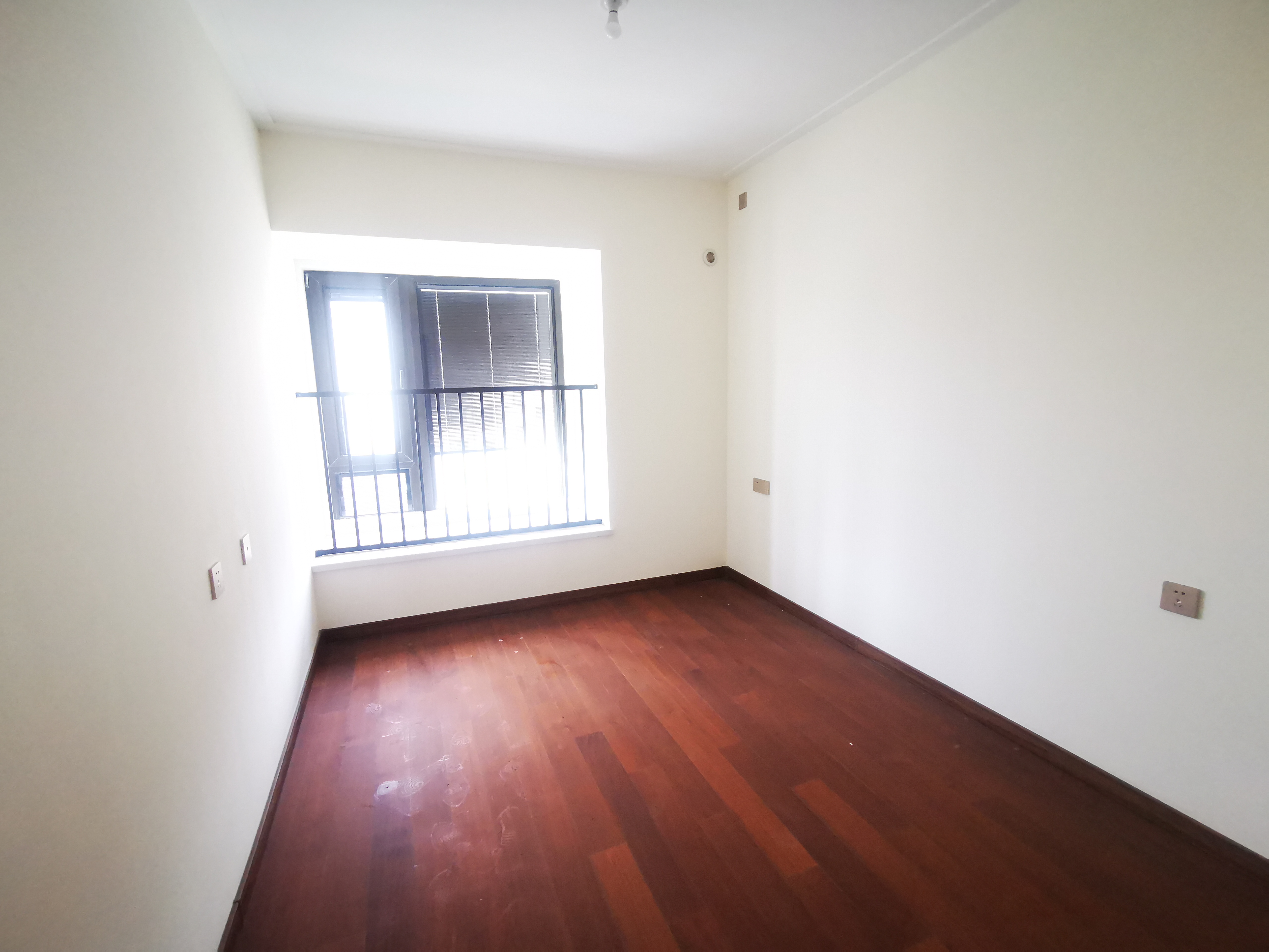 中南万科大都会 4室2厅2卫 147.70m&sup2;