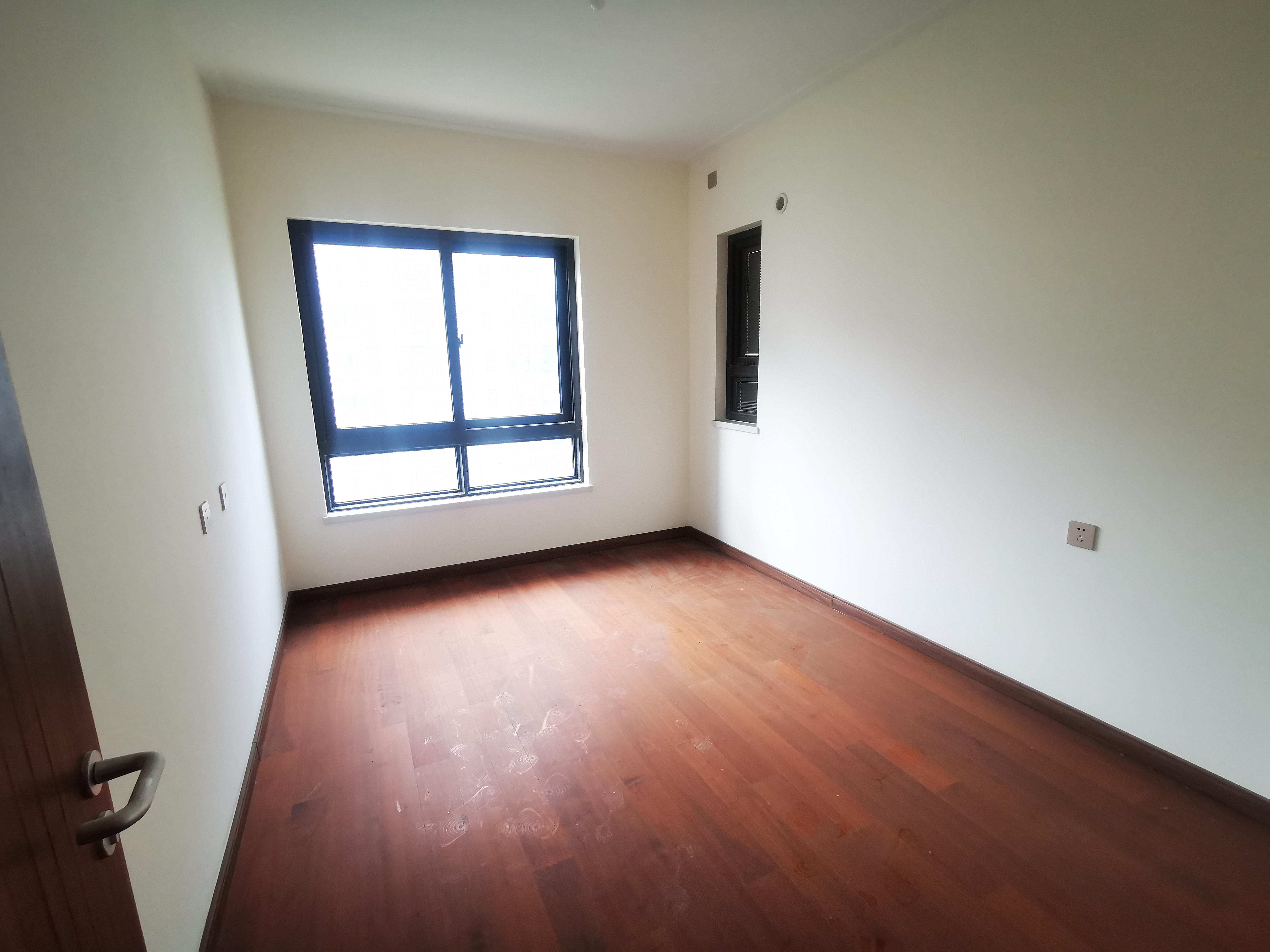 中南万科大都会 4室2厅2卫 147.70m&sup2;