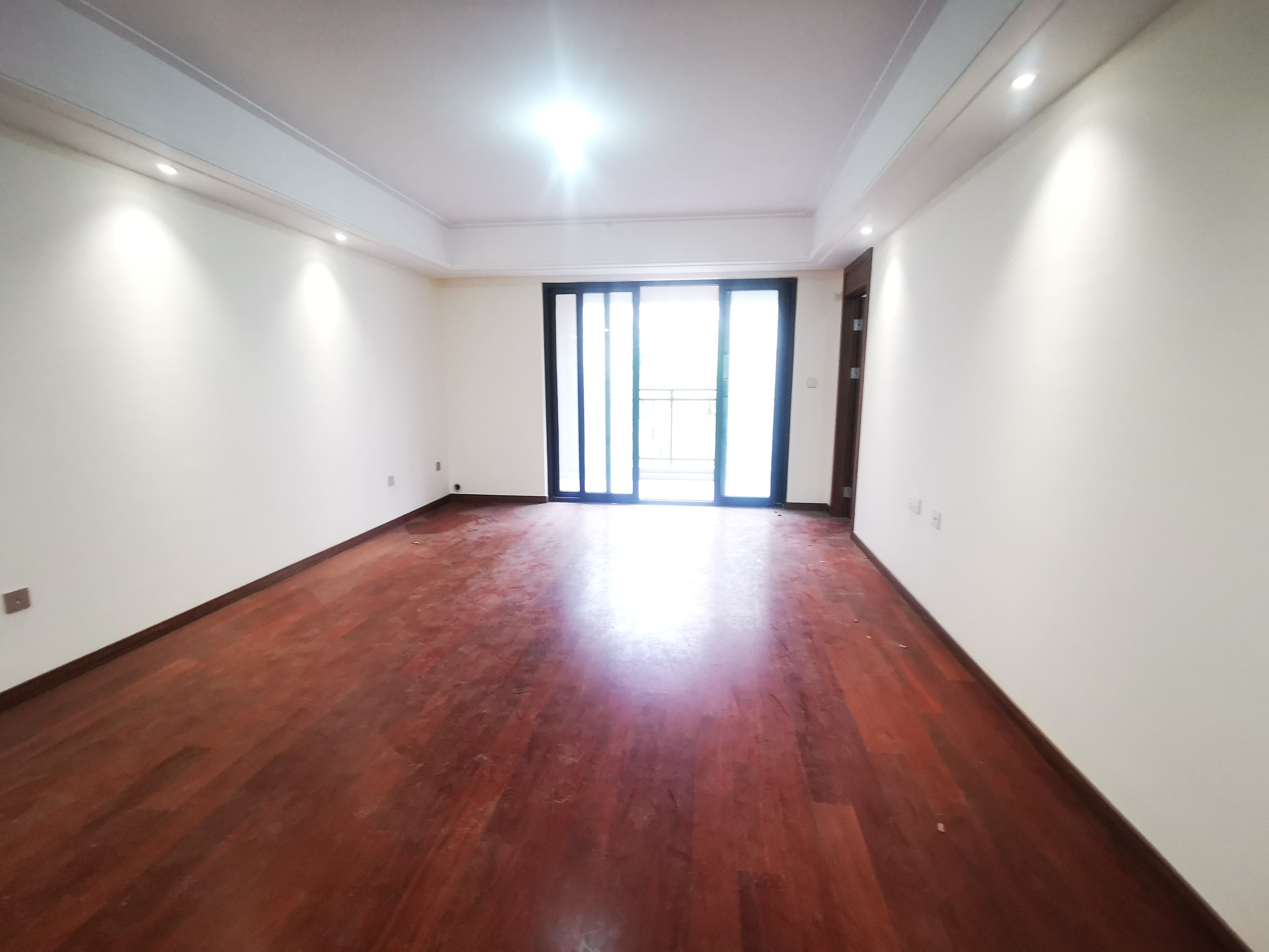 中南万科大都会 3室2厅2卫 139m&sup2;