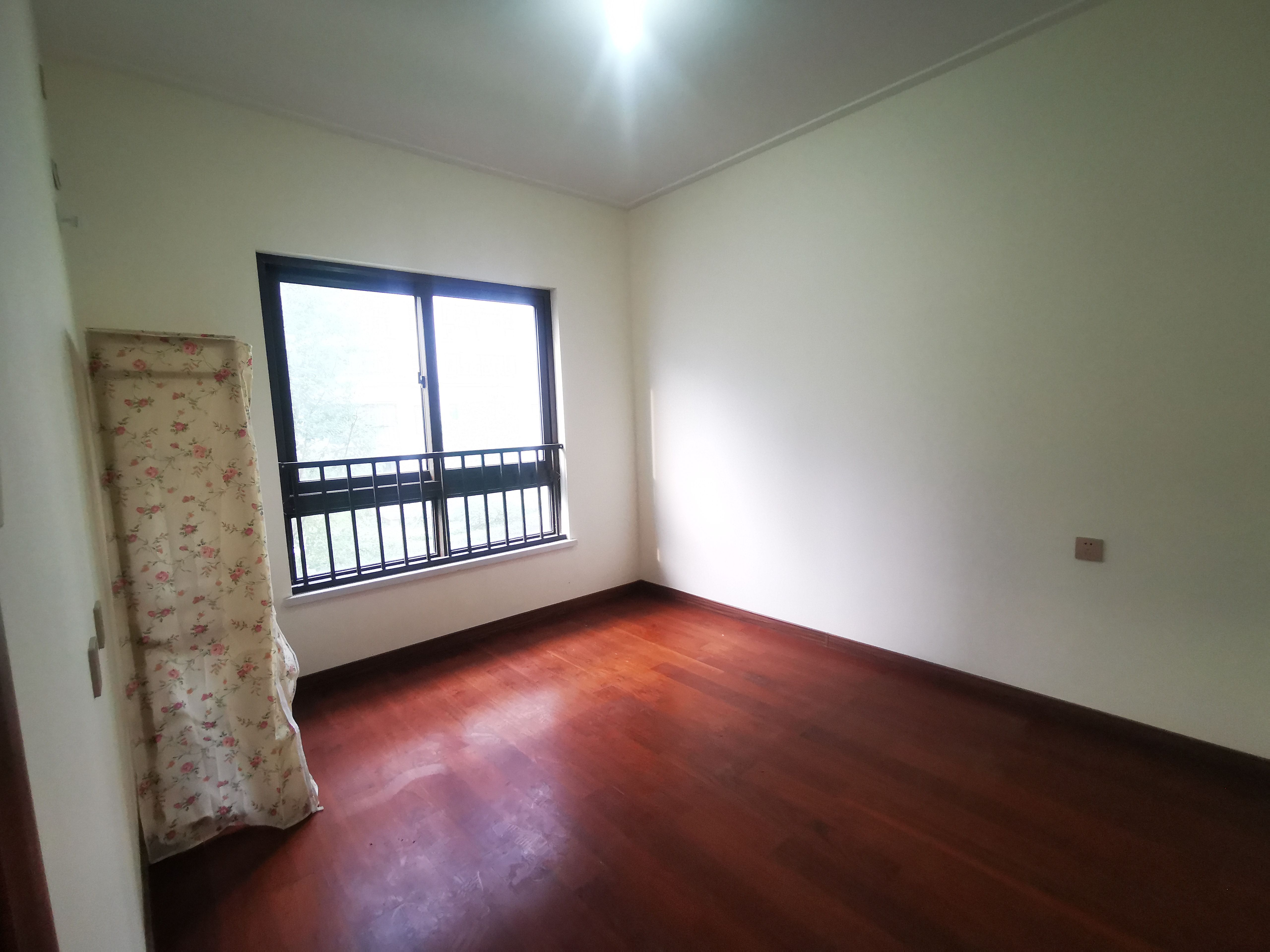中南万科大都会 3室2厅2卫 139m&sup2;
