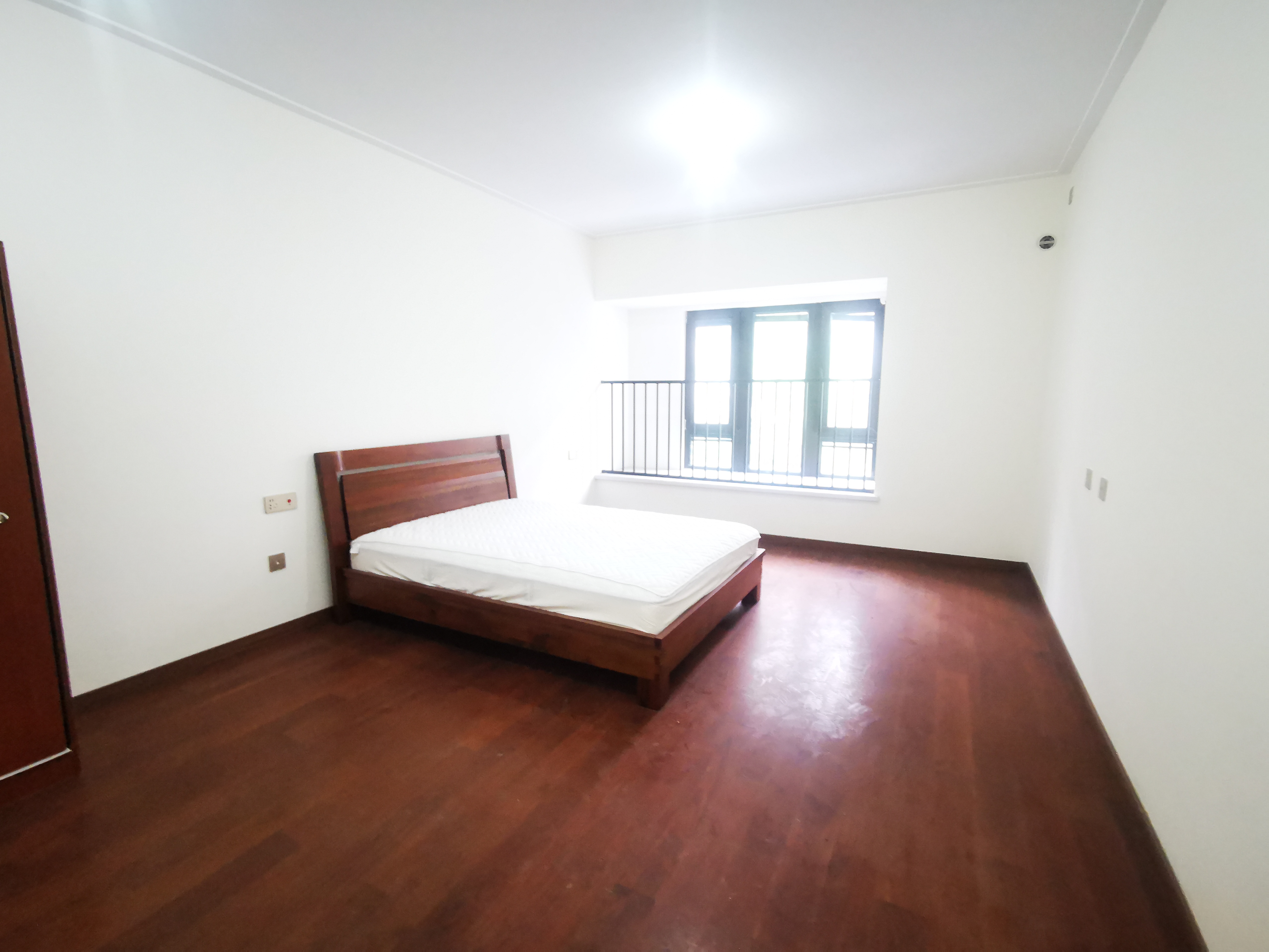 中南万科大都会 3室2厅2卫 139m&sup2;