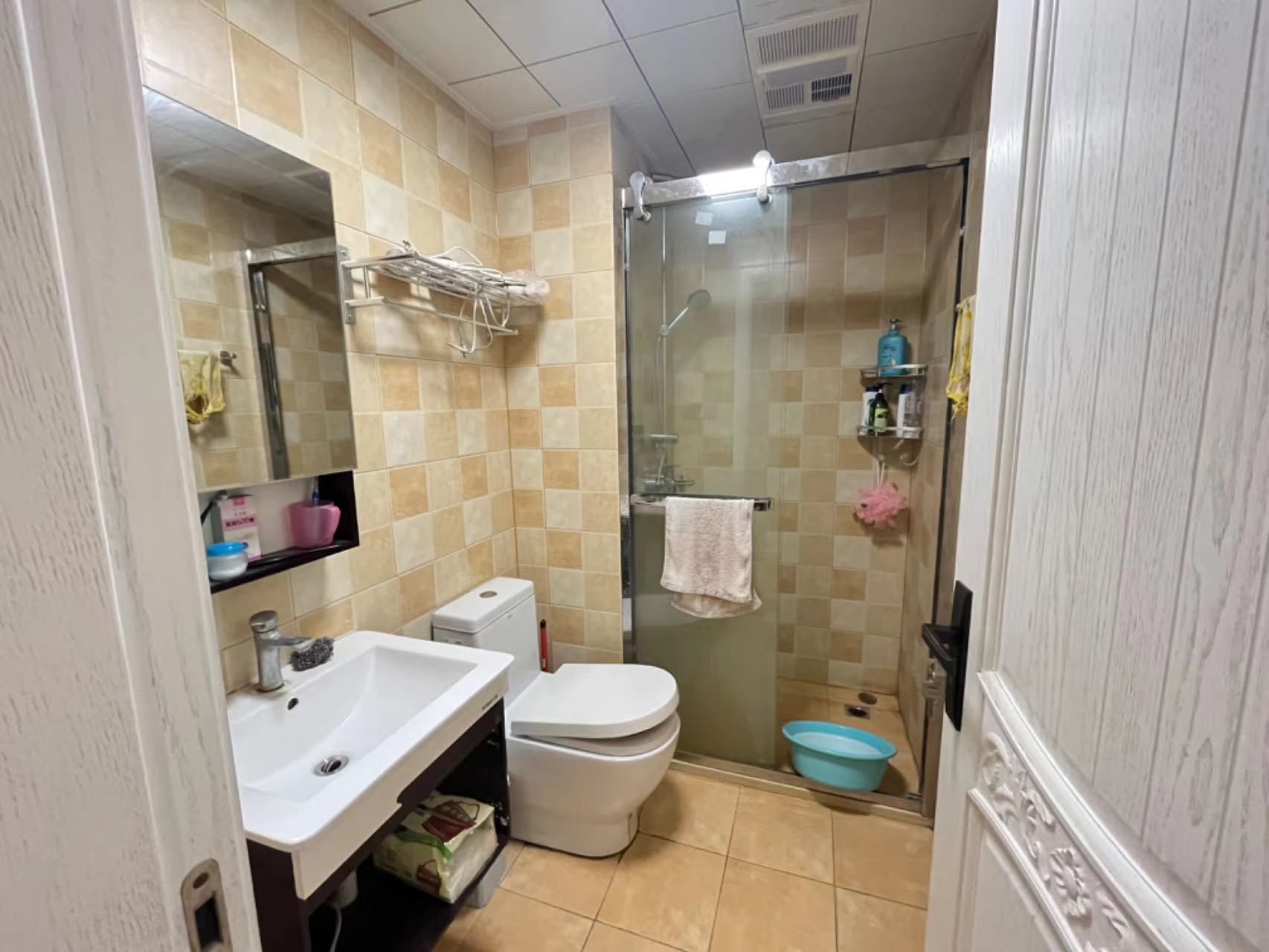 濠滨别业 3室2厅2卫 142m&sup2;