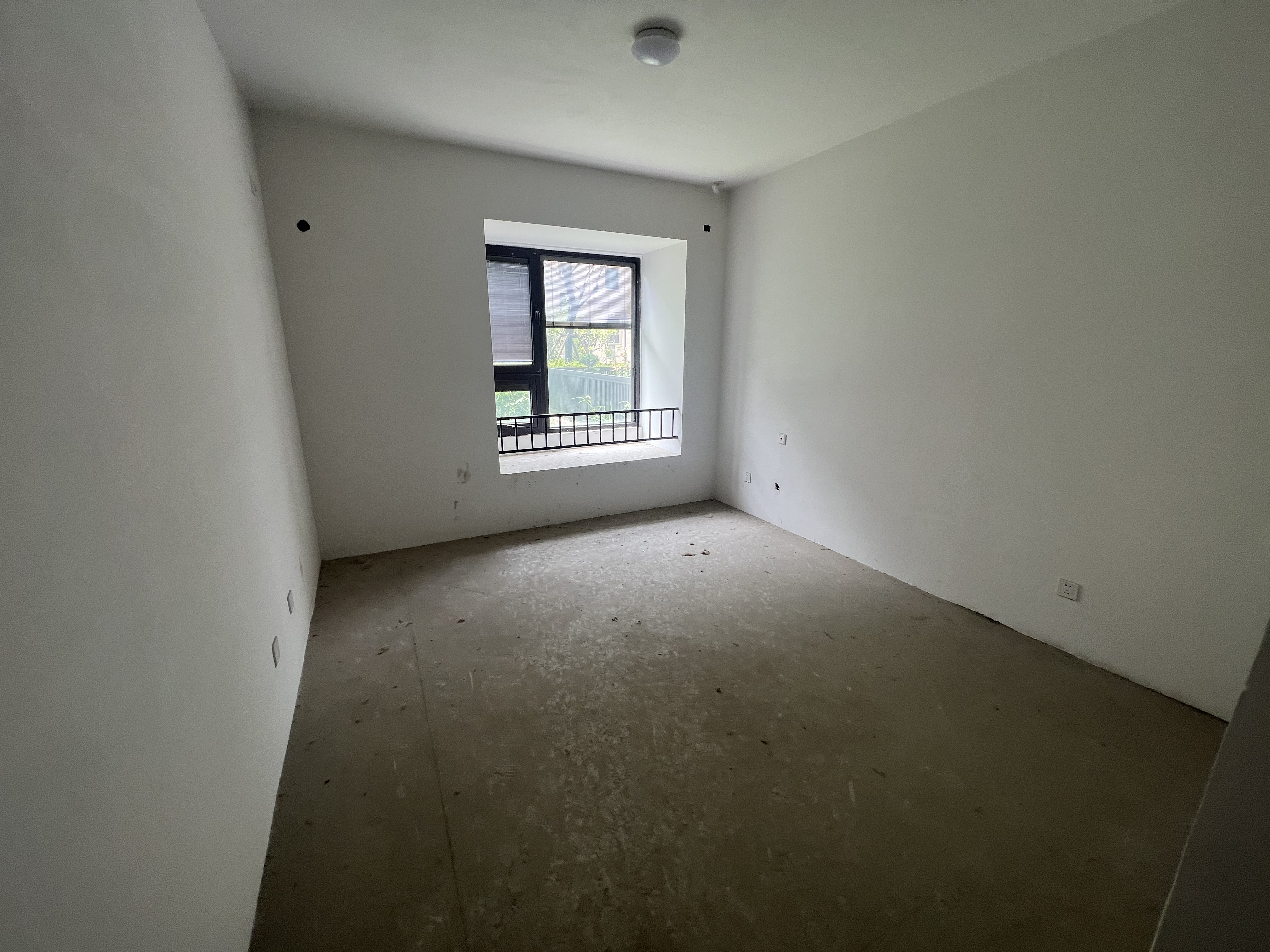 中南君悦府 4室2厅2卫 129m&sup2;