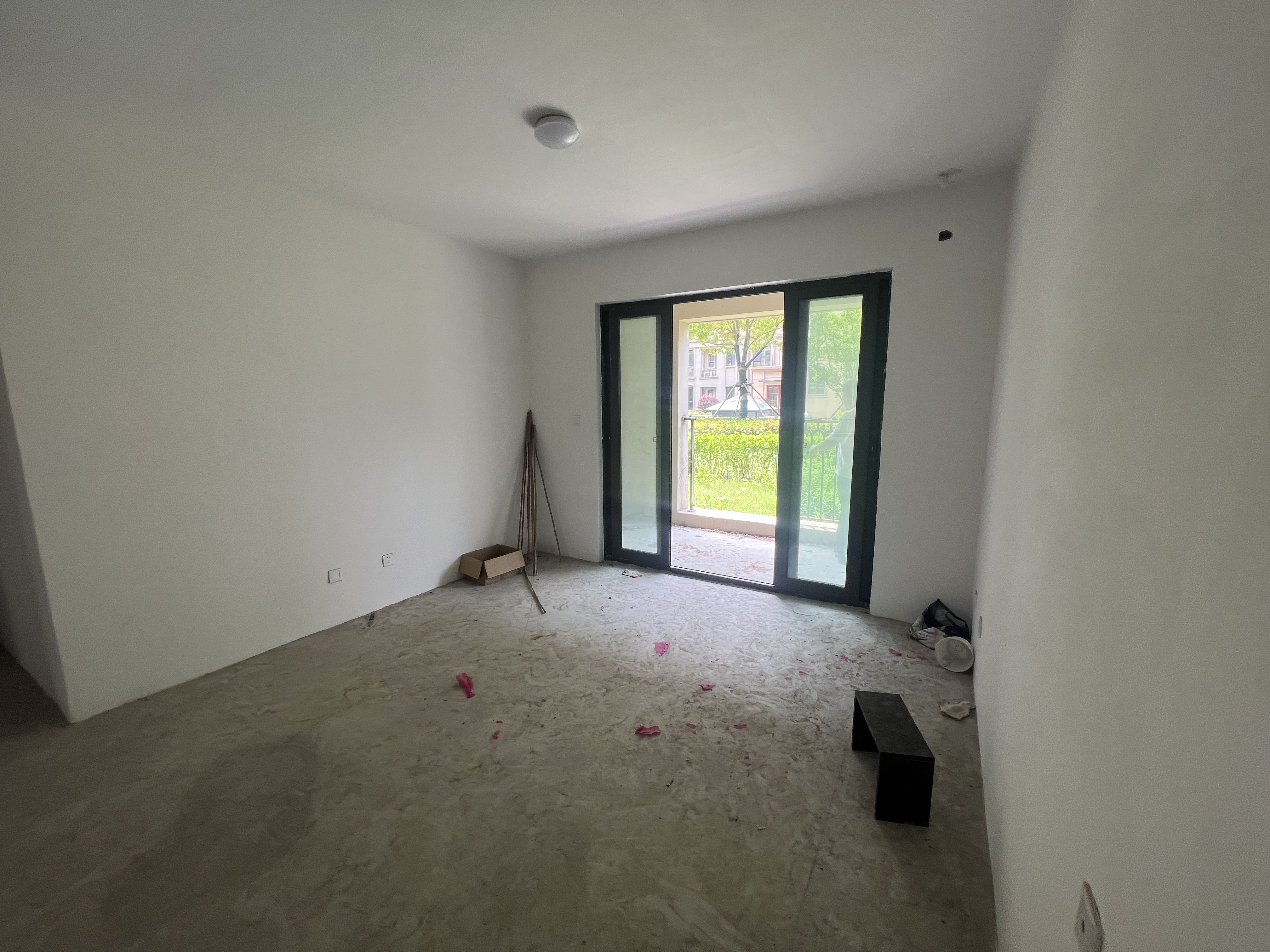 中南君悦府 4室2厅2卫 129m&sup2;