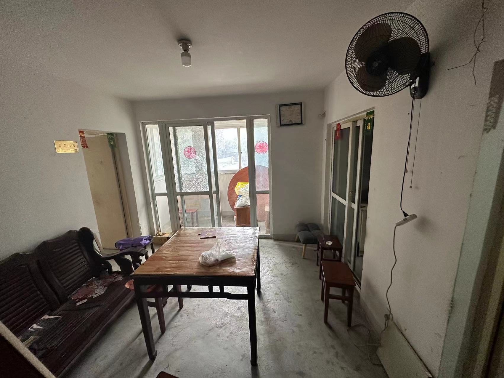 颐景苑 1室1厅1卫 73m&sup2;