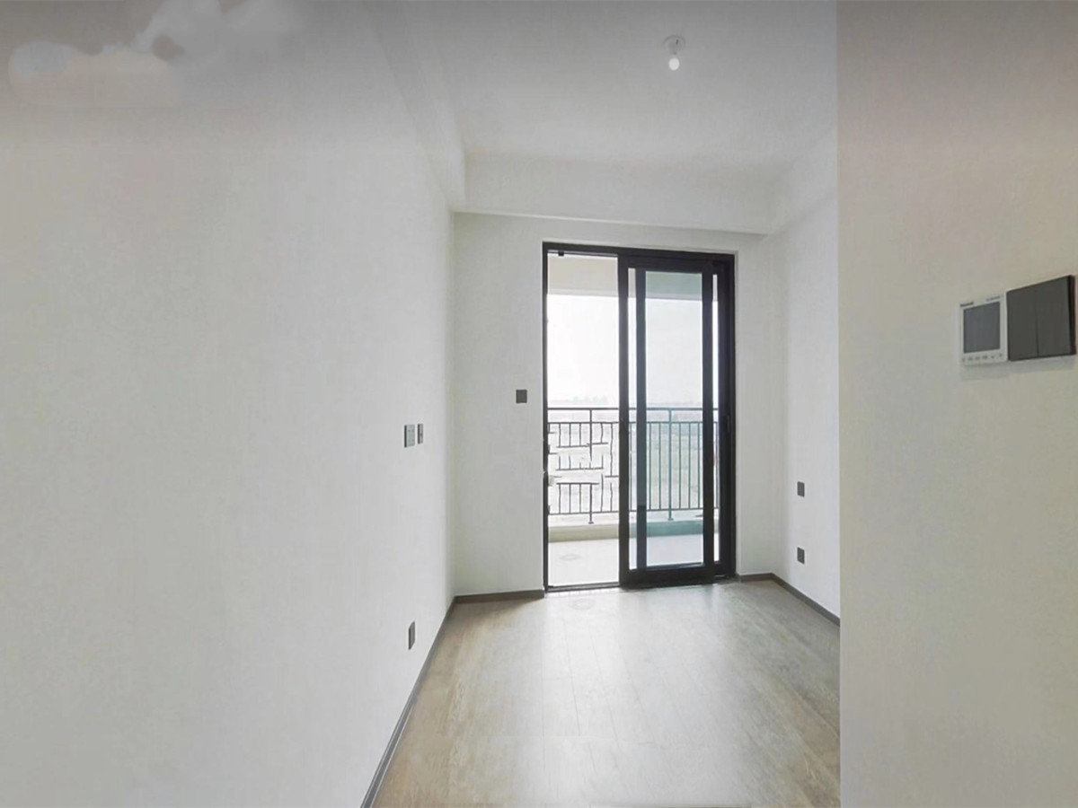中南珑悦 3室2厅1卫 95m&sup2;