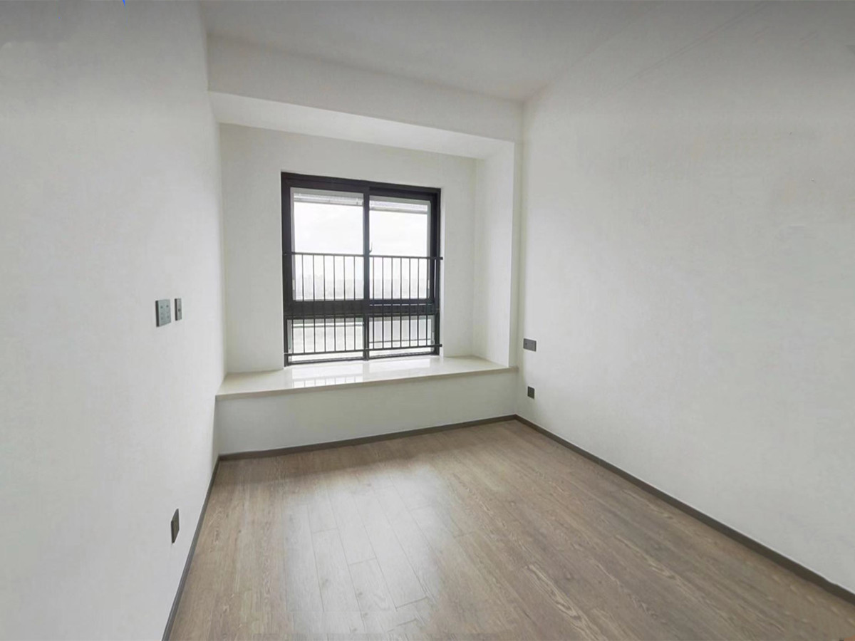 中南珑悦 3室2厅1卫 95m&sup2;