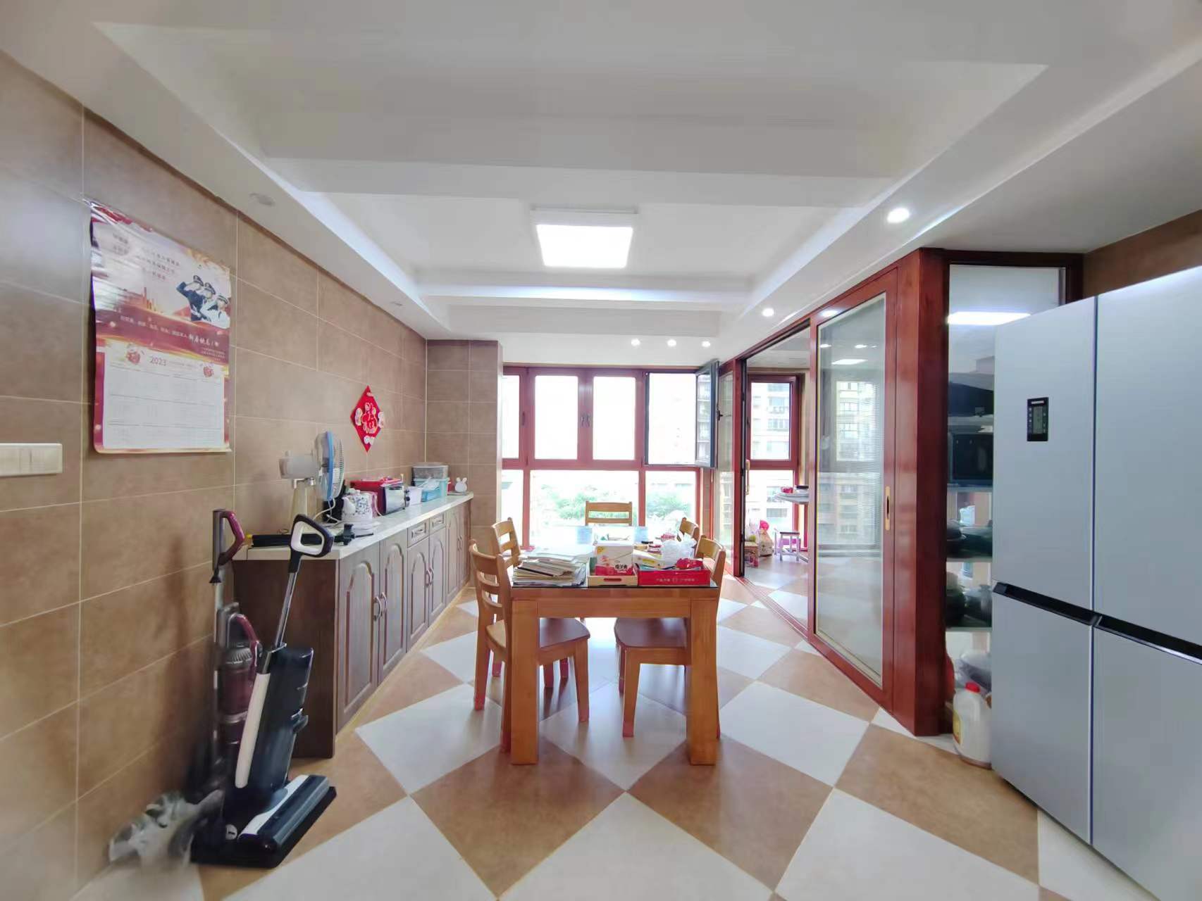 吴中豪景华庭 4室2厅2卫 179m²