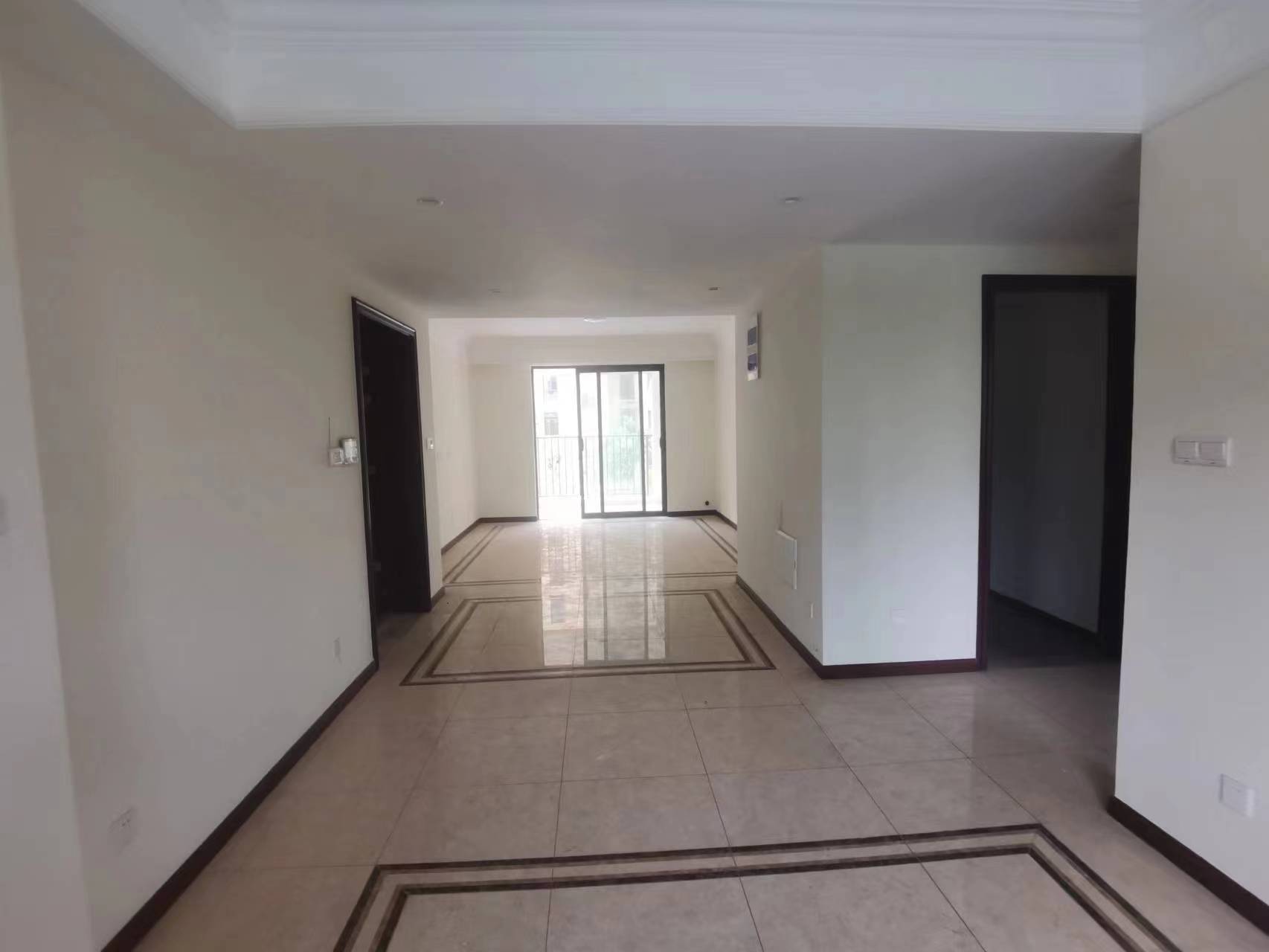 中梁望府 3室2厅2卫 128m²