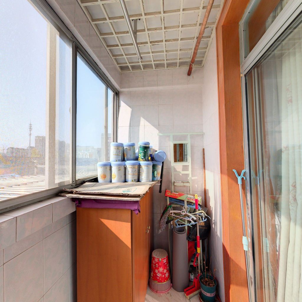 大南新村 2室2厅1卫 72m&sup2;