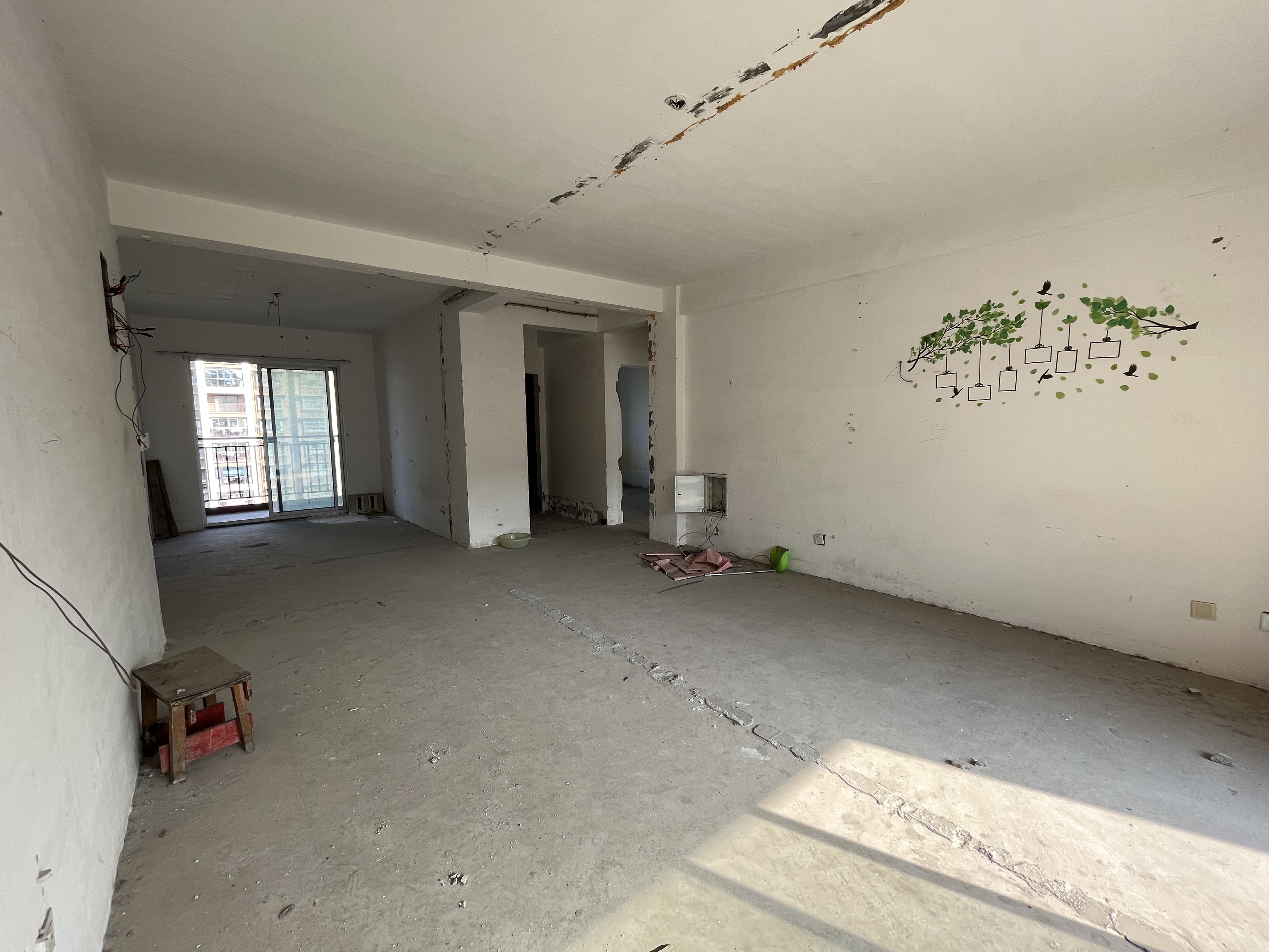 尚海城 3室2厅2卫 135.00m²
