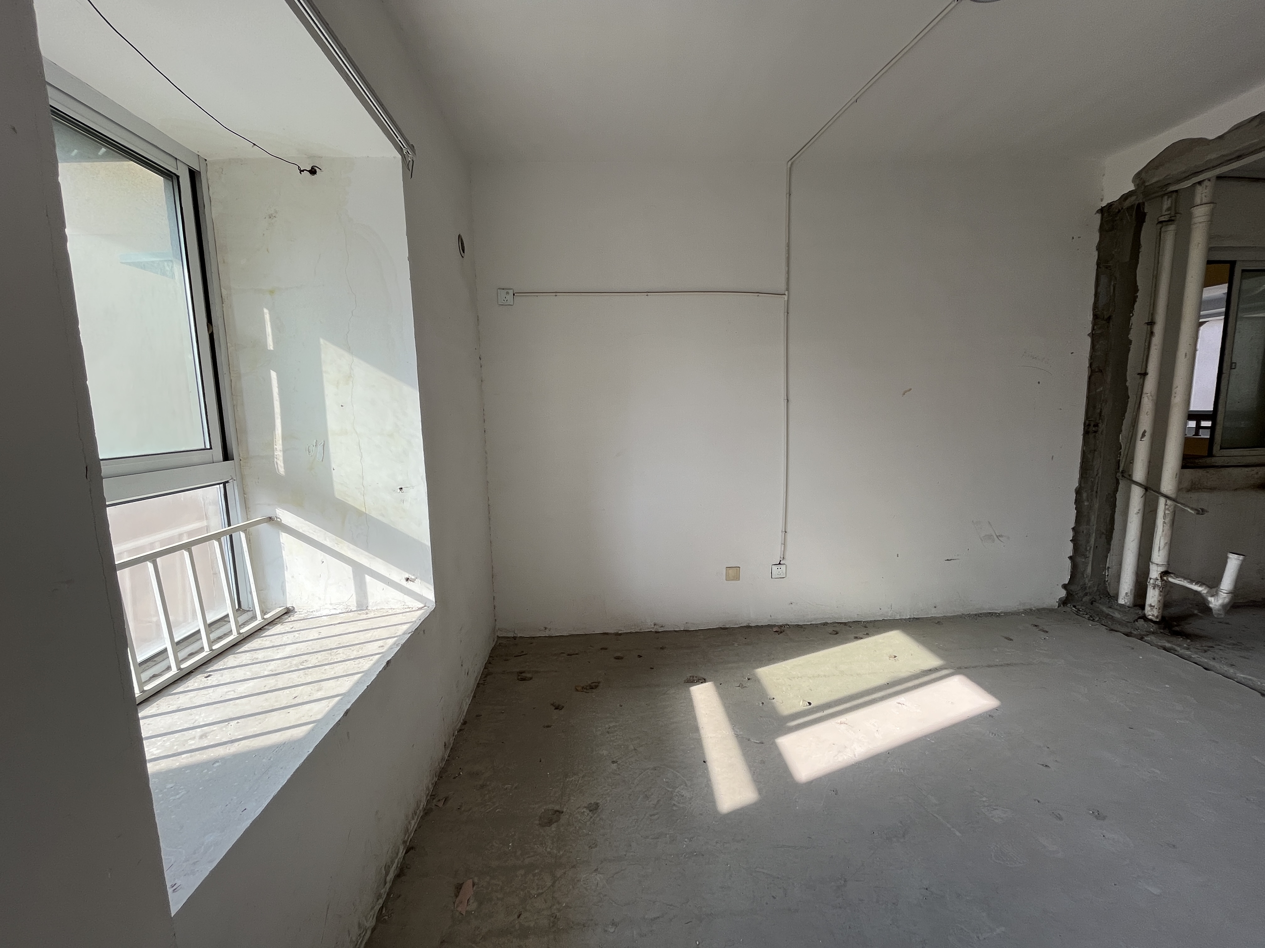 尚海城 3室2厅2卫 135m&sup2;
