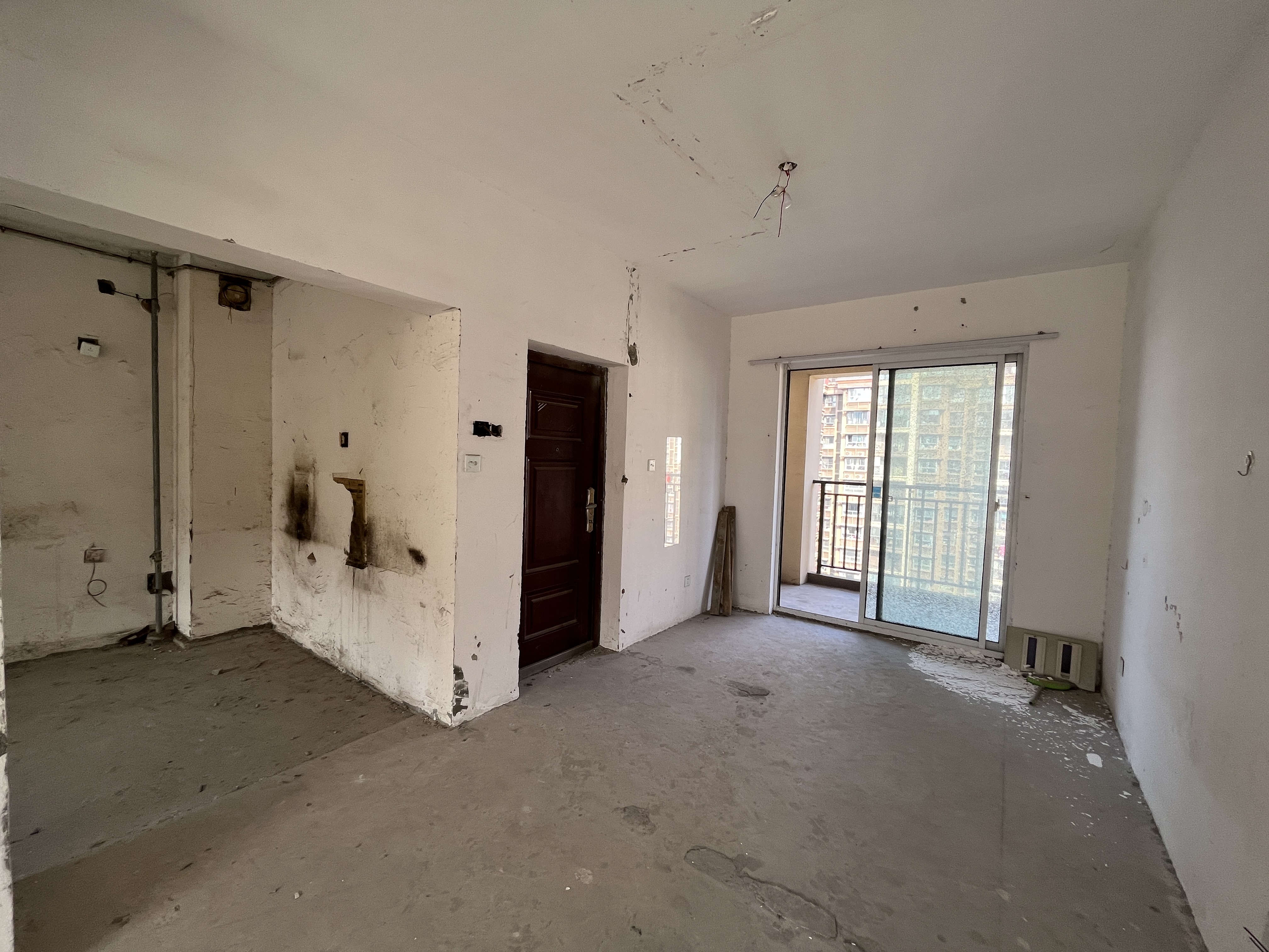 尚海城 3室2厅2卫 135m&sup2;