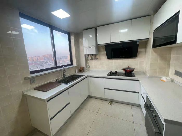 莱茵河畔 3室2厅2卫 134.25m&sup2;