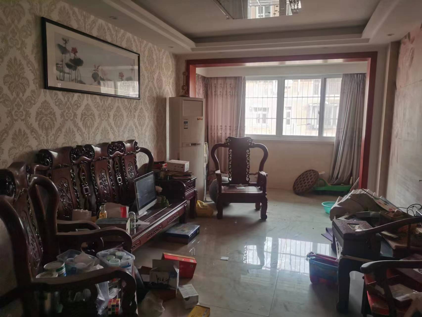 文峰花苑 5室2厅2卫 120m²
