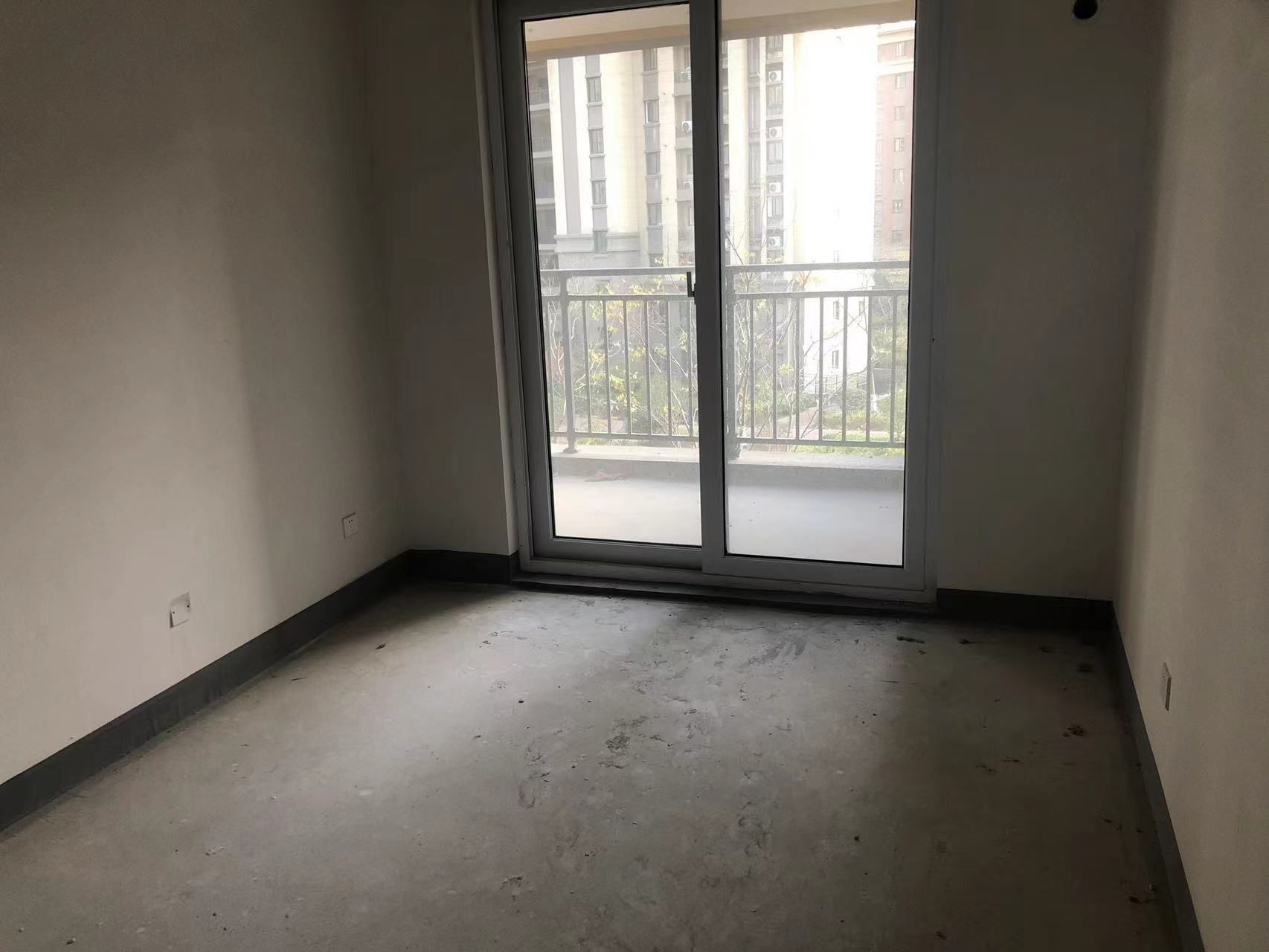 新城香溢紫郡 3室2厅1卫 142m&sup2;
