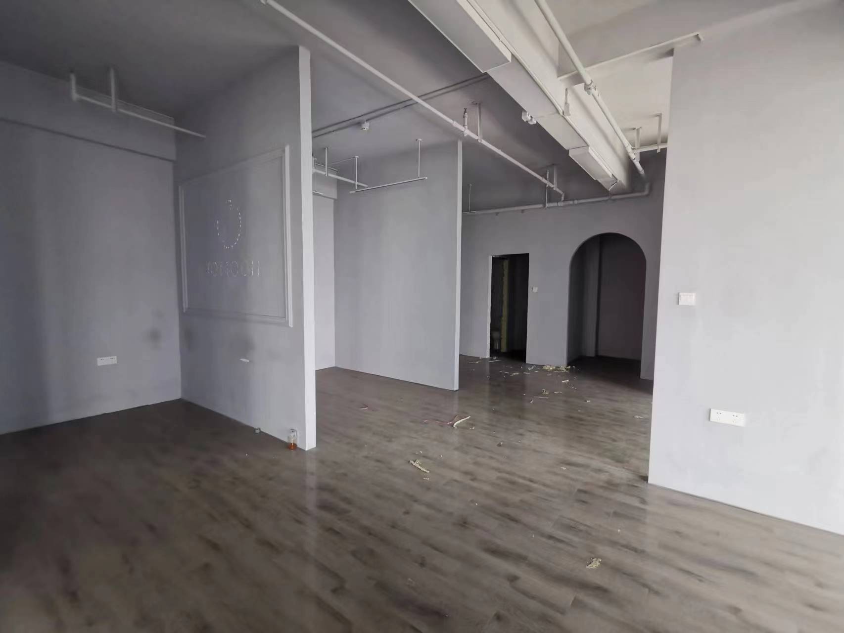 凤凰文化广场 2室2厅1卫 117m&sup2;
