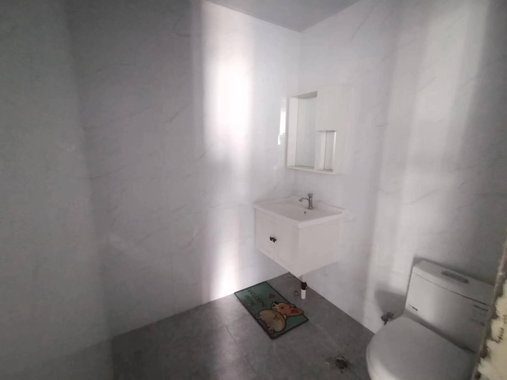 凤凰文化广场 2室2厅1卫 117m&sup2;