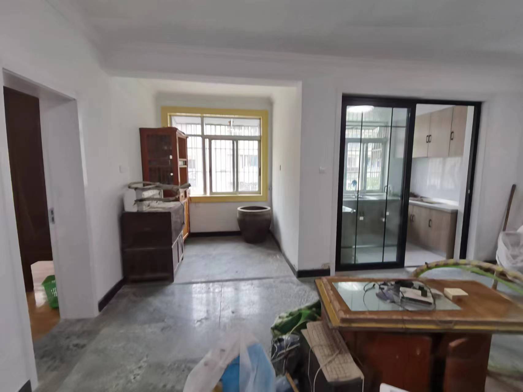 师范桥新村 3室2厅1卫 130m&sup2;