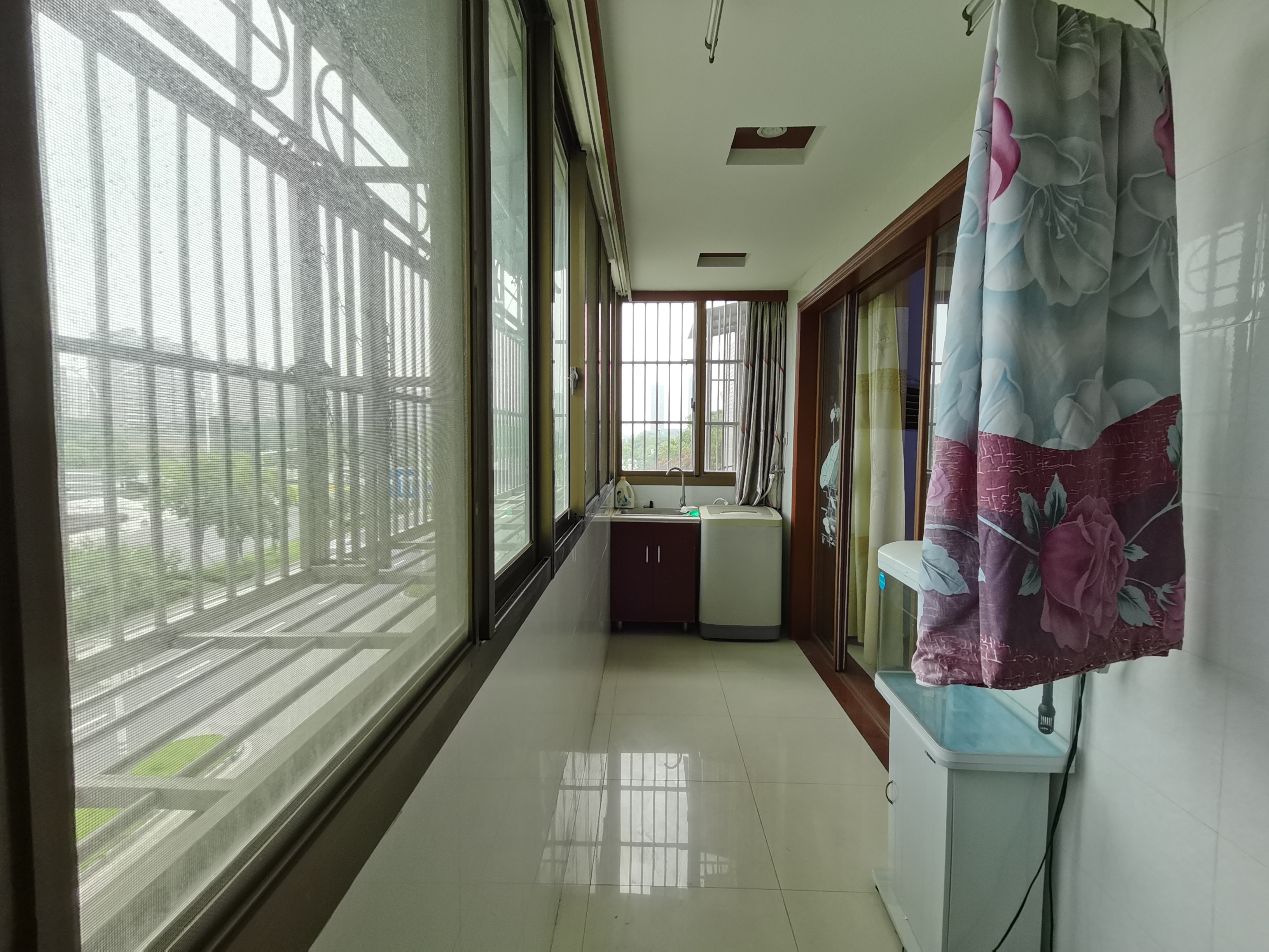 双霞花苑 3室2厅2卫 128.96m&sup2;