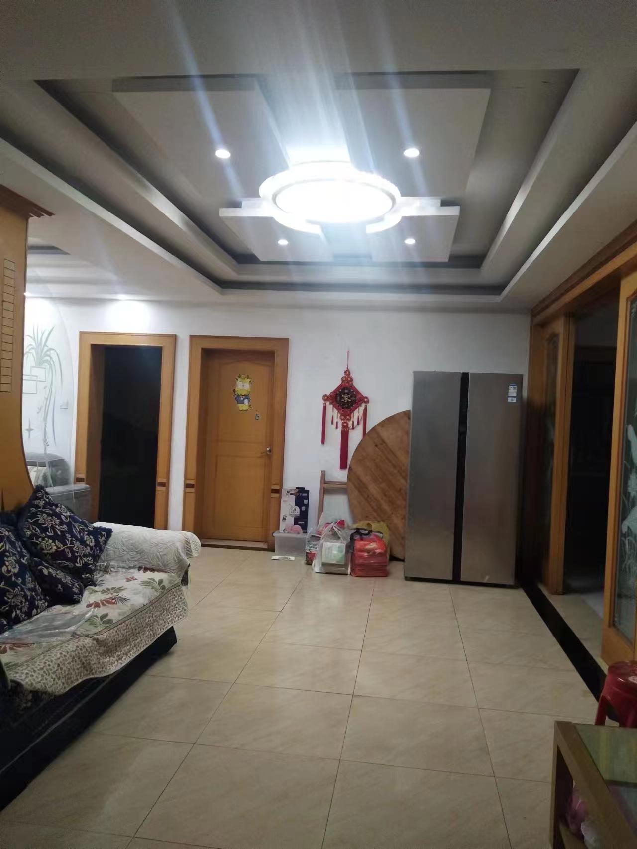 米市桥南路西 3室2厅1卫 137m&sup2;