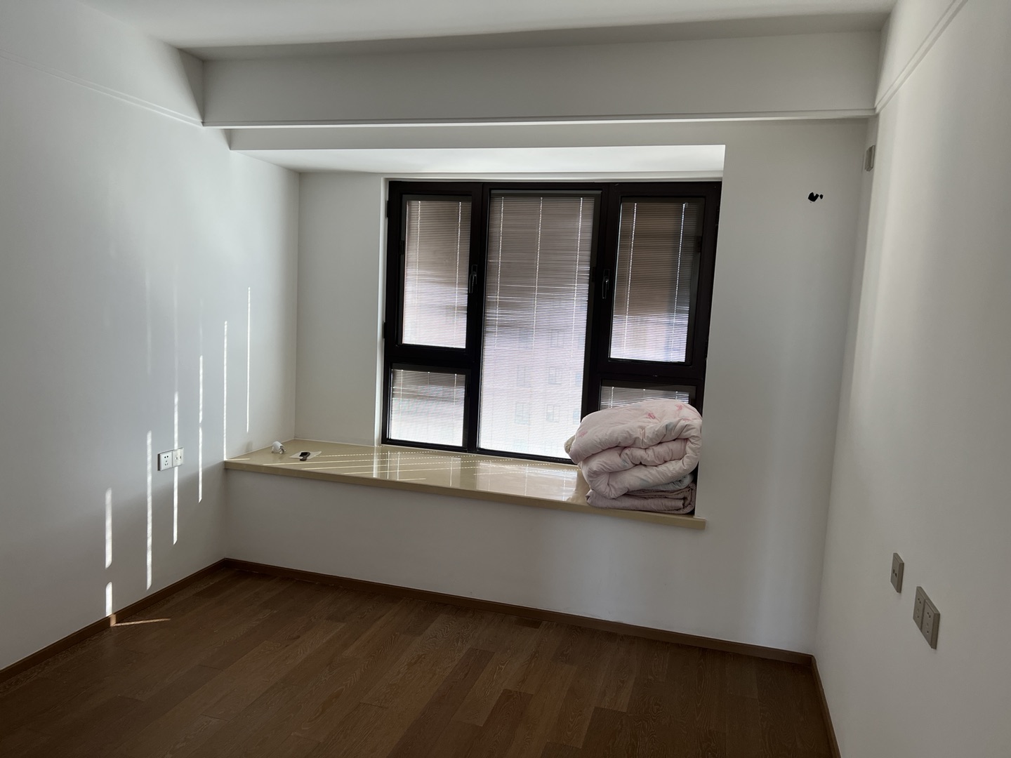 中南君悦府 3室2厅1卫 96m&sup2;