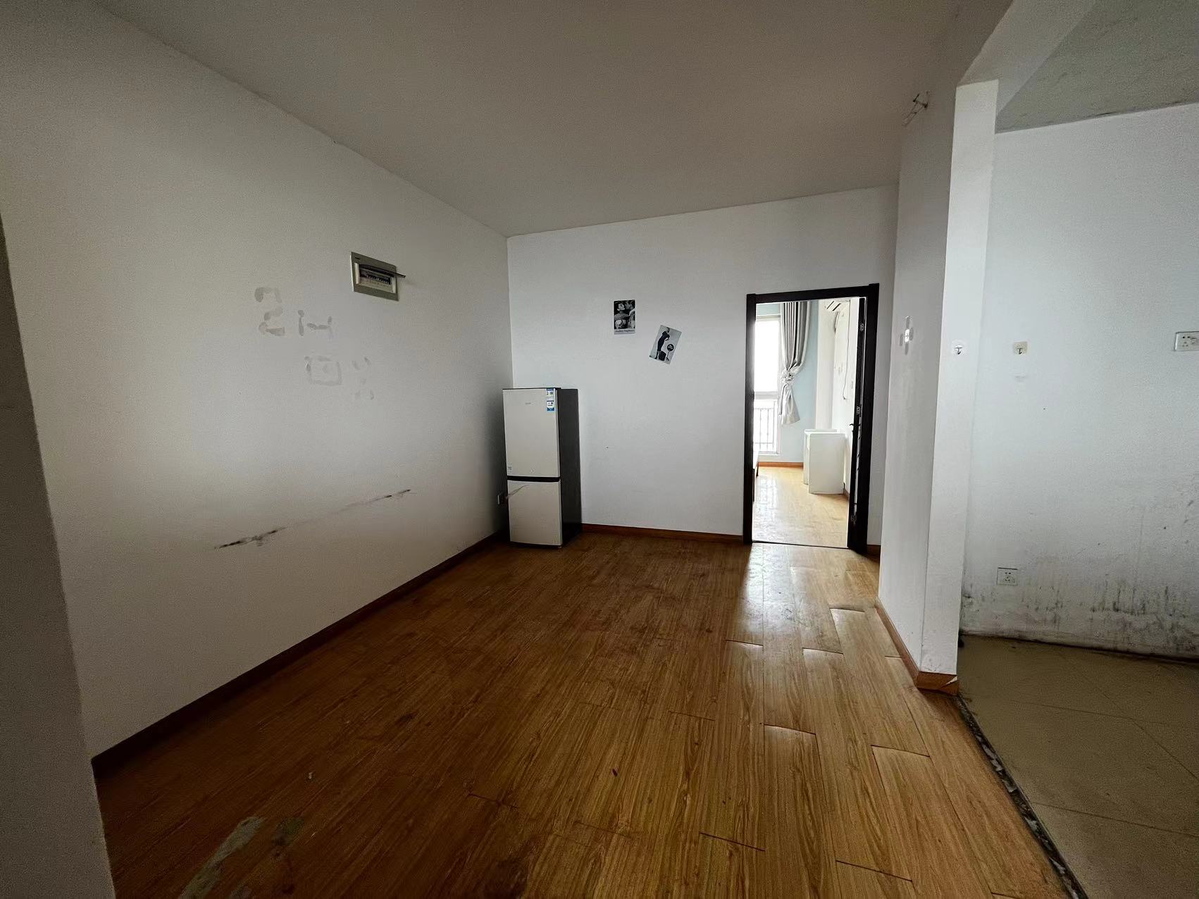 中南世纪花城二期 2室2厅1卫 67m²