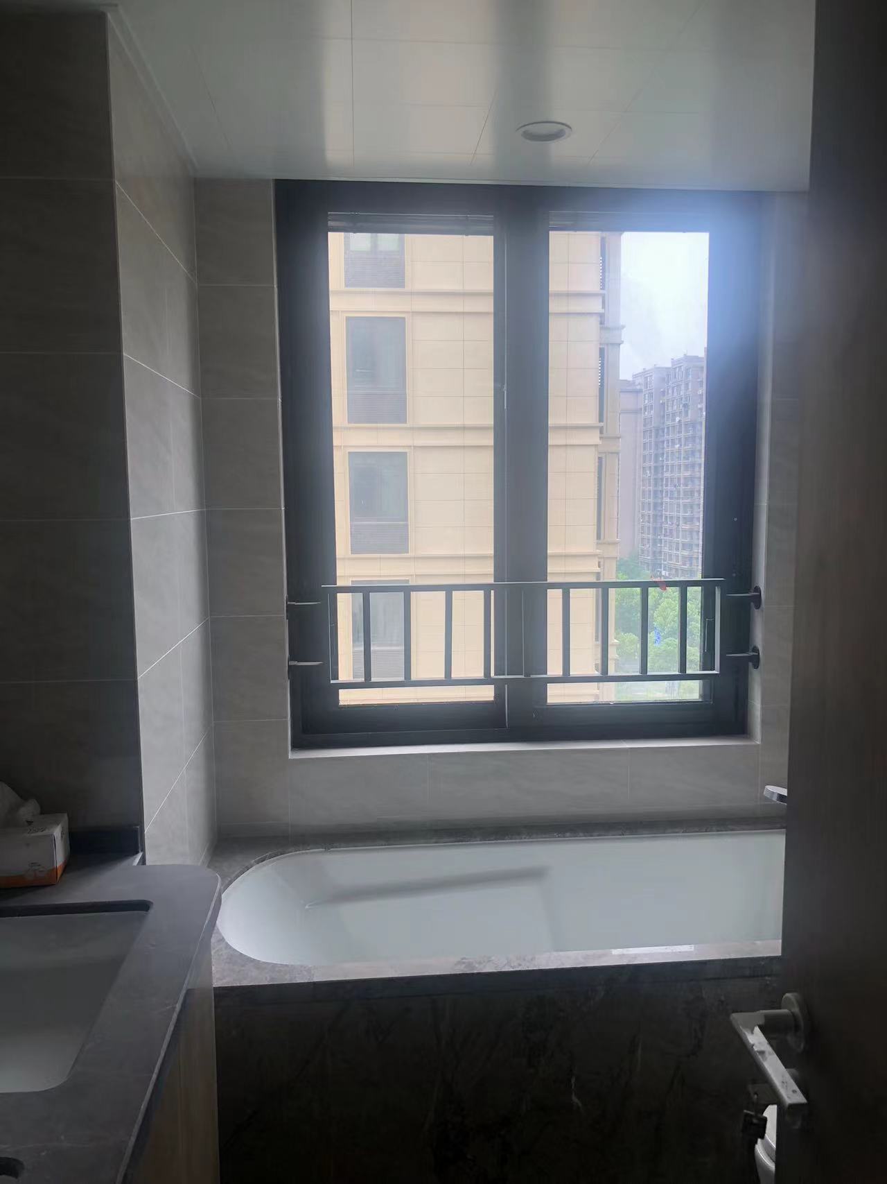 绿城&middot;诚园 4室2厅2卫 157.79m&sup2;