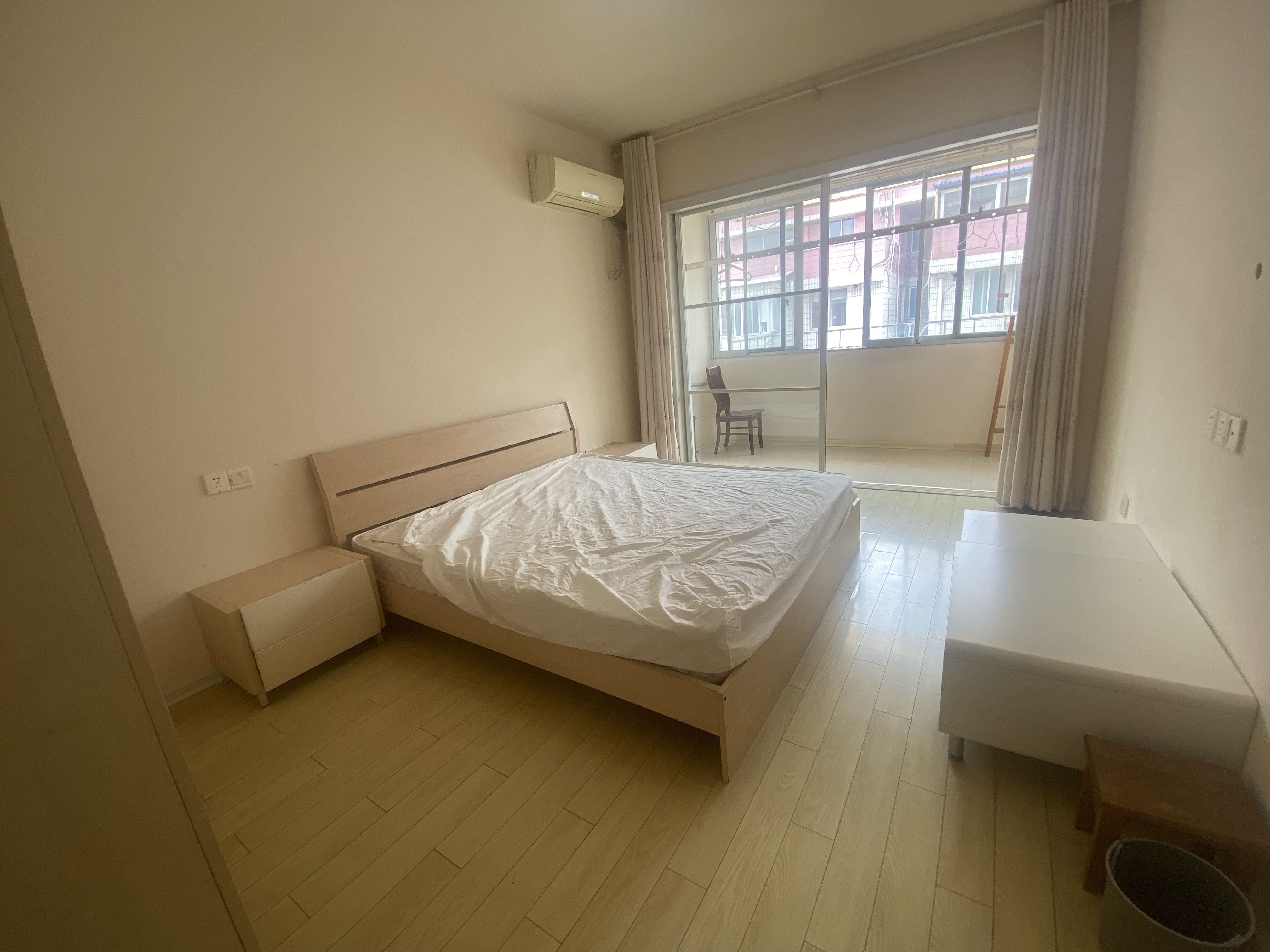 城东小区 3室2厅1卫 101.70m&sup2;