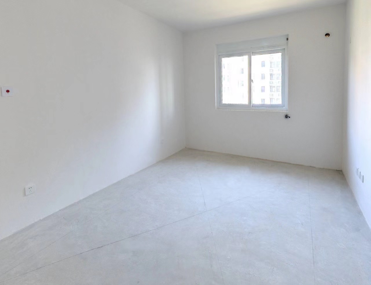 芦泾花苑 2室1厅1卫 93m&sup2;