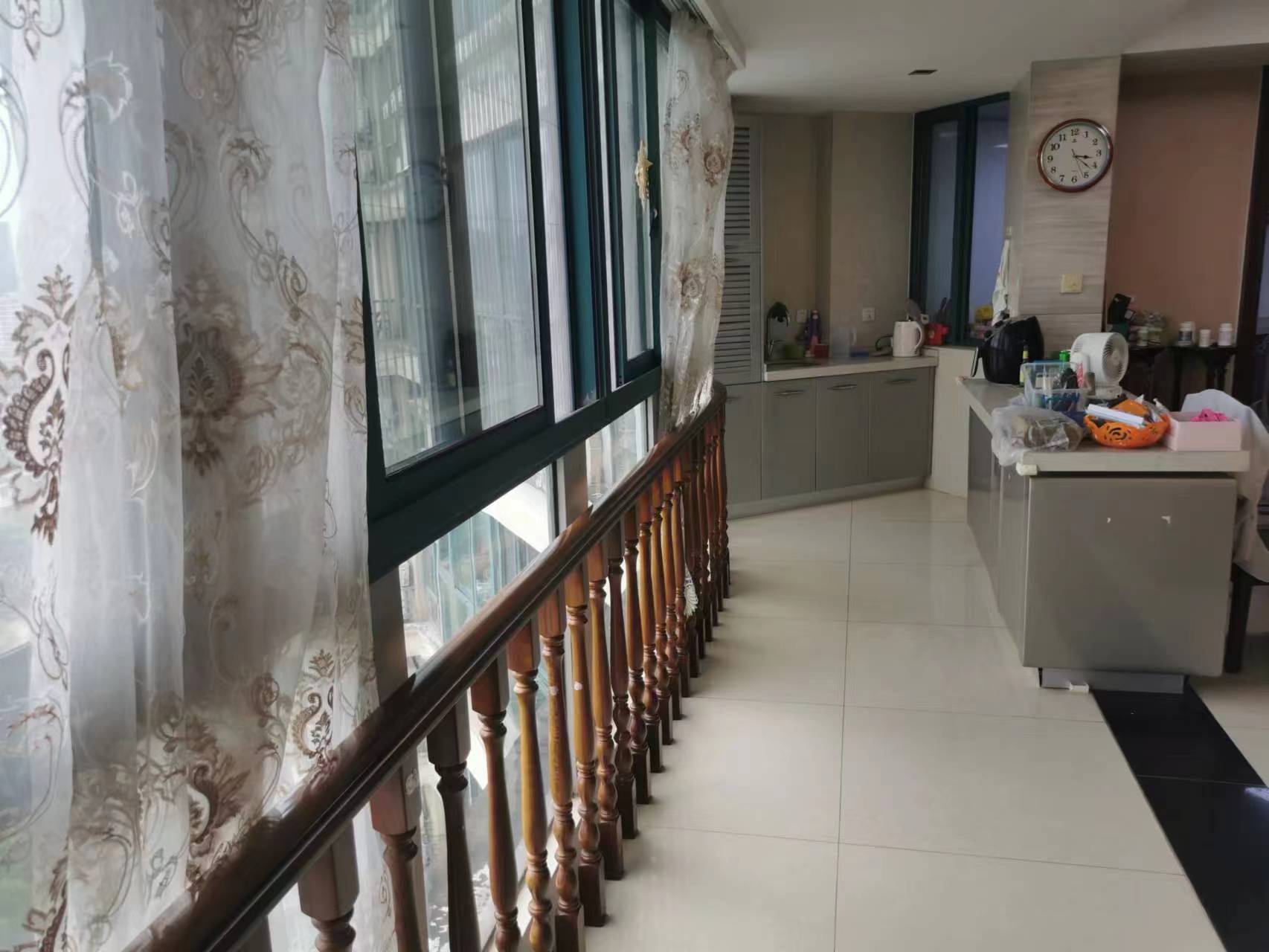 凤凰莱茵苑 5室2厅3卫 177.54m&sup2;