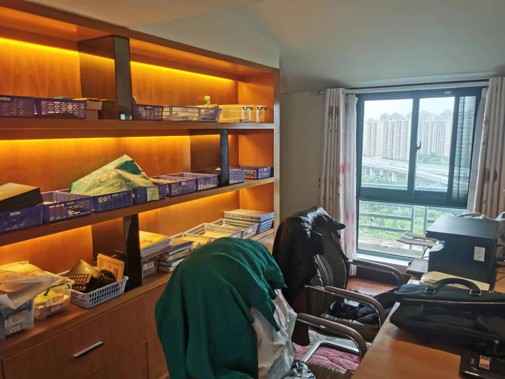 凤凰莱茵苑 5室2厅3卫 177.54m&sup2;