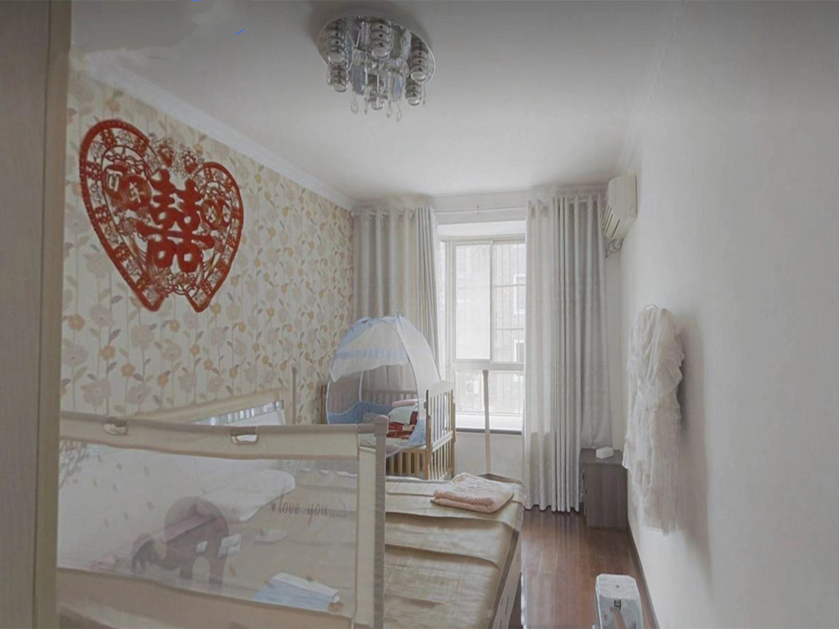 前景花苑 3室2厅2卫 137.26m&sup2;