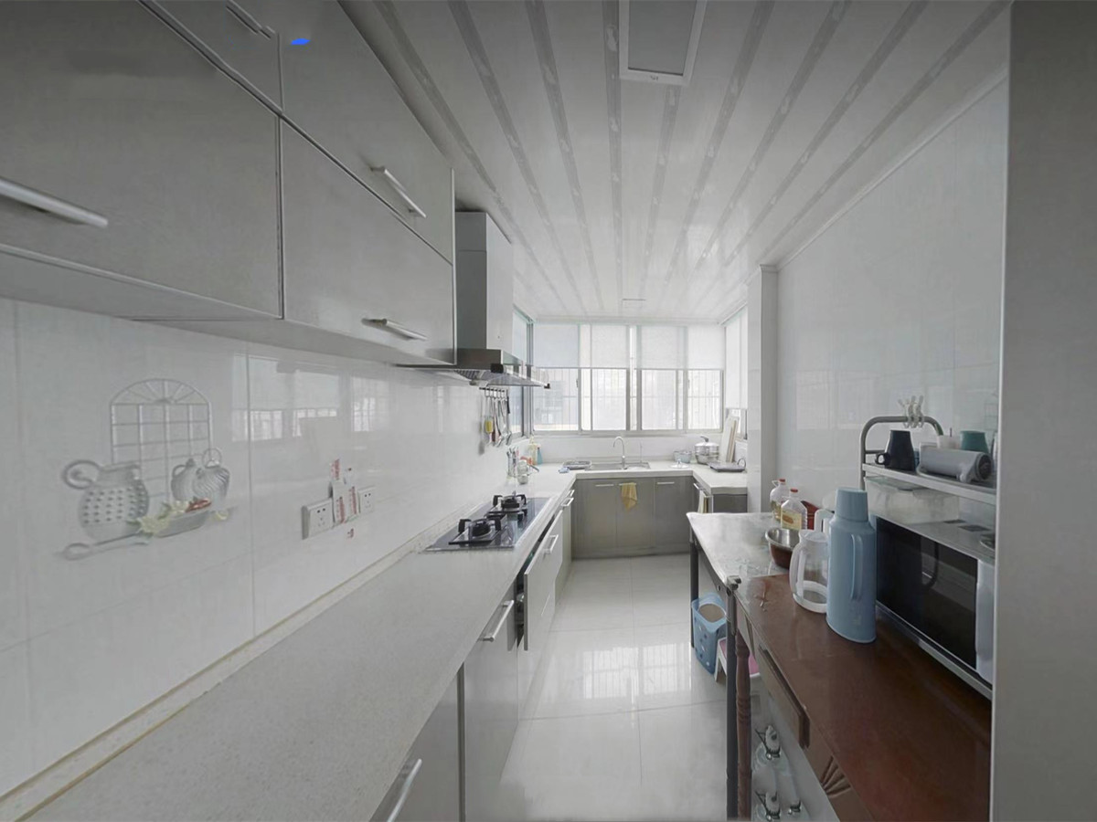 前景花苑 3室2厅2卫 137.26m&sup2;