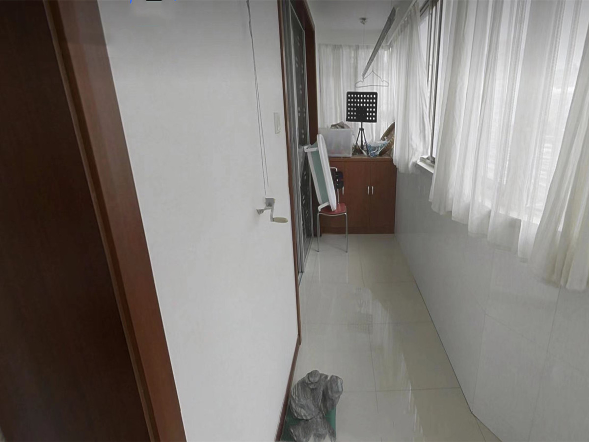 前景花苑 3室2厅2卫 137.26m&sup2;