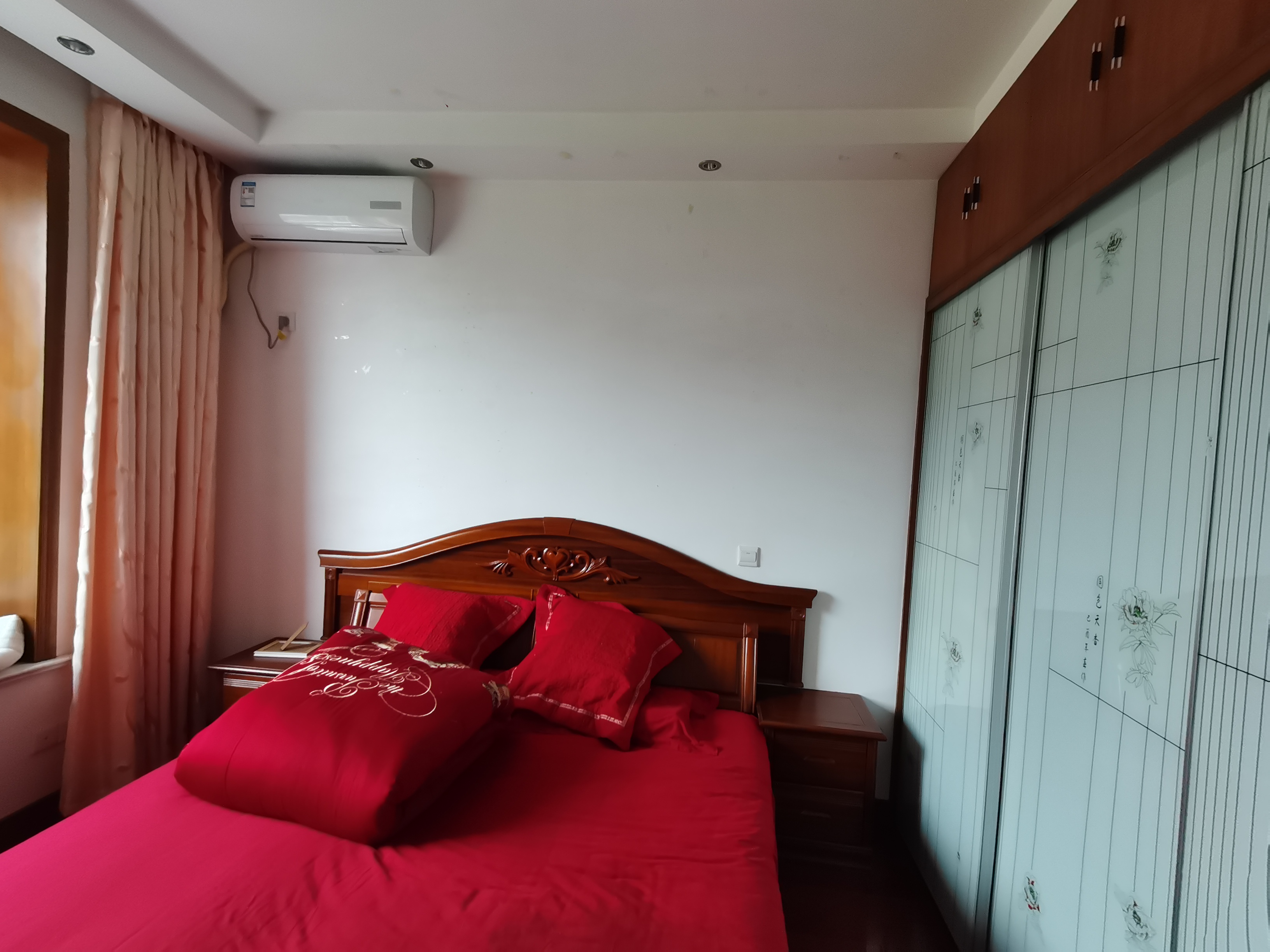 江海皇都私家花园 3室2厅1卫 122m&sup2;
