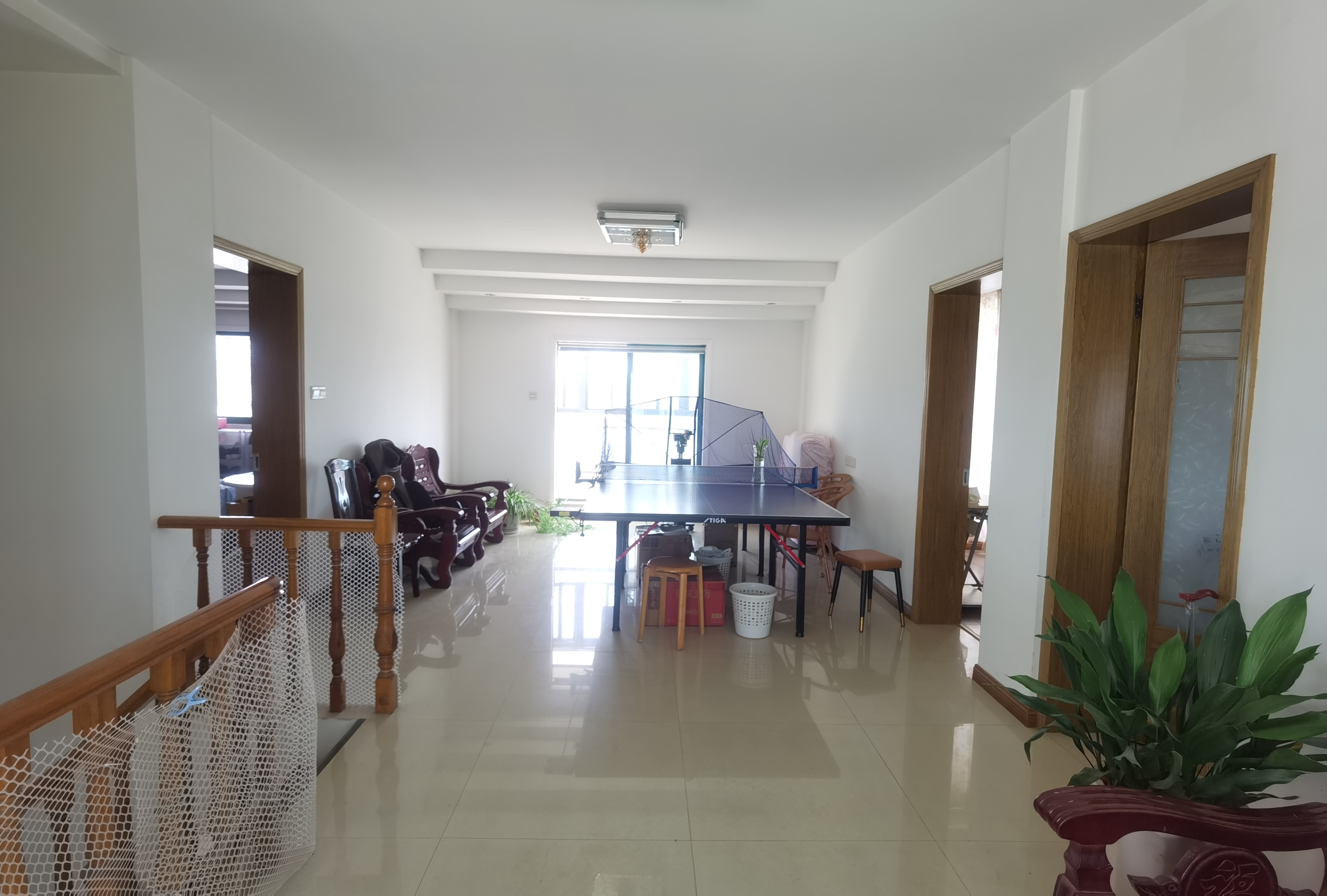 华德大唐花苑 5室3厅2卫 136.00m²