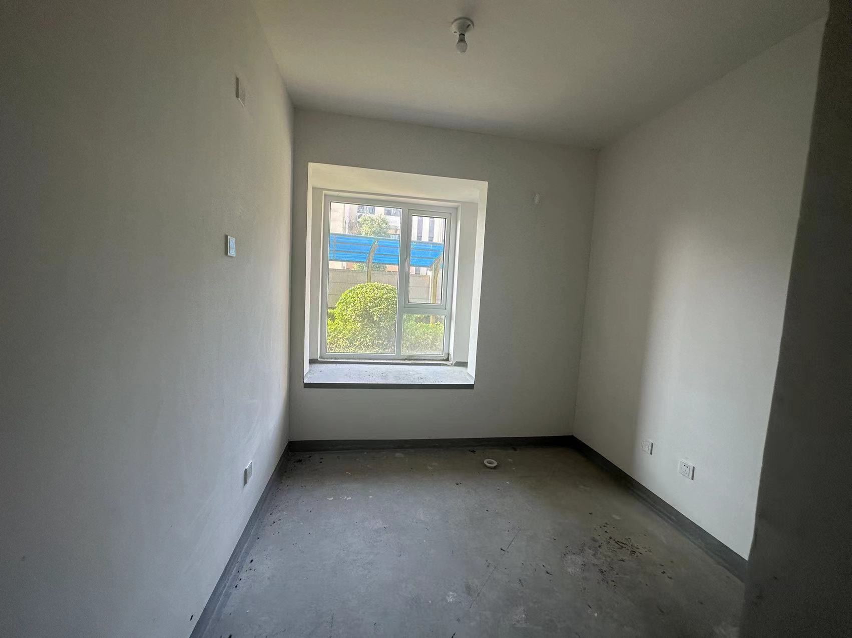 金地繁茂里 3室2厅2卫 96m&sup2;