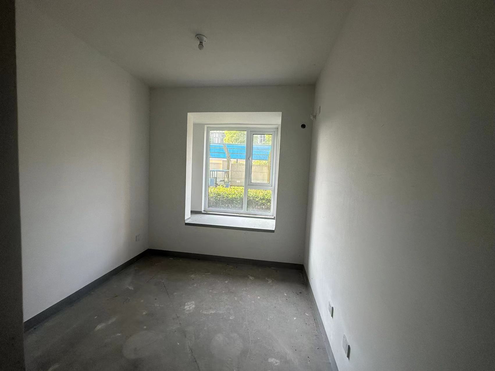 金地繁茂里 3室2厅2卫 96m&sup2;