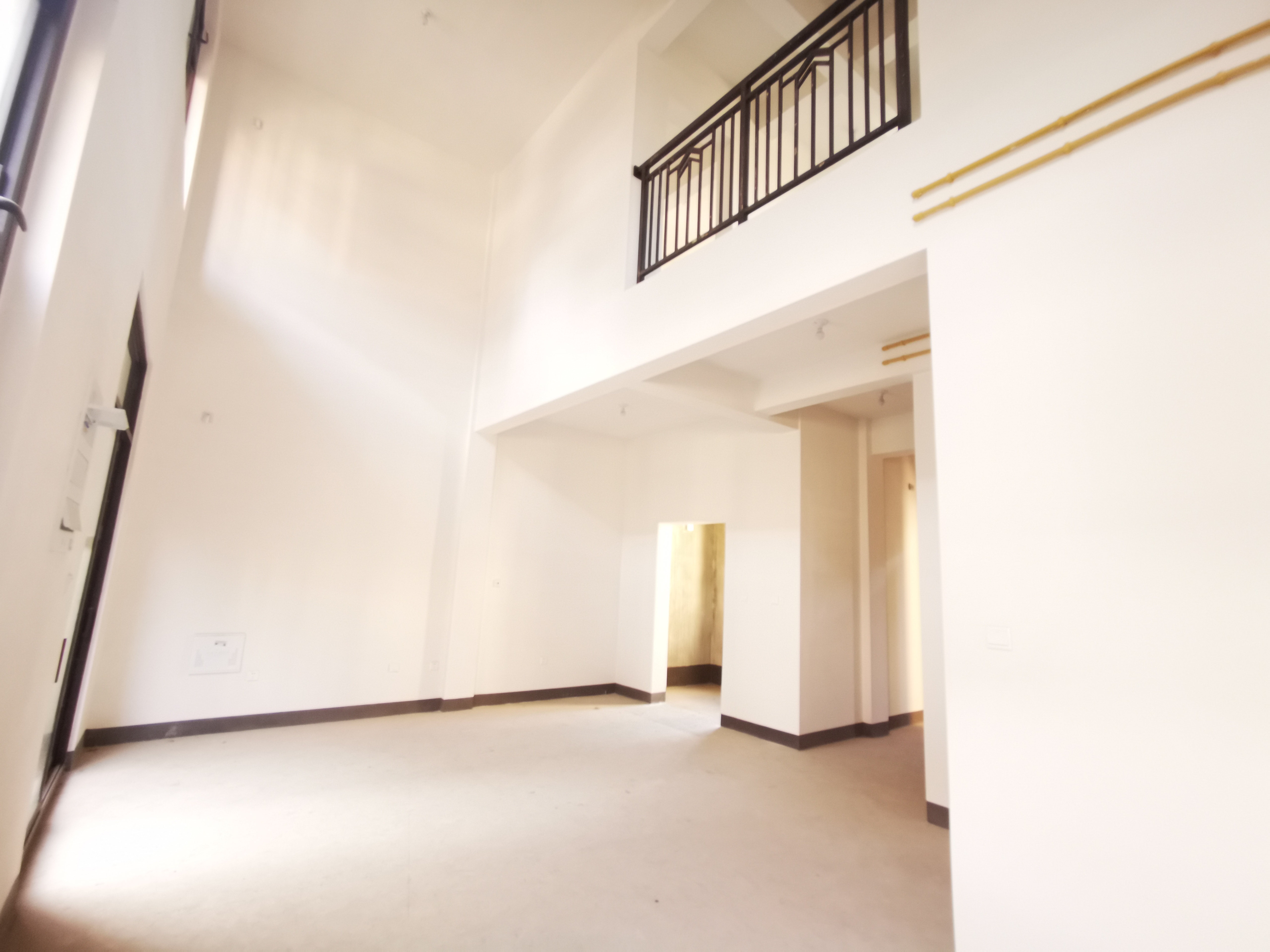 招商新城雍景湾 4室2厅3卫 228m²