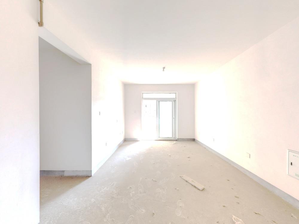 崇川星光域 3室2厅1卫 96m&sup2;