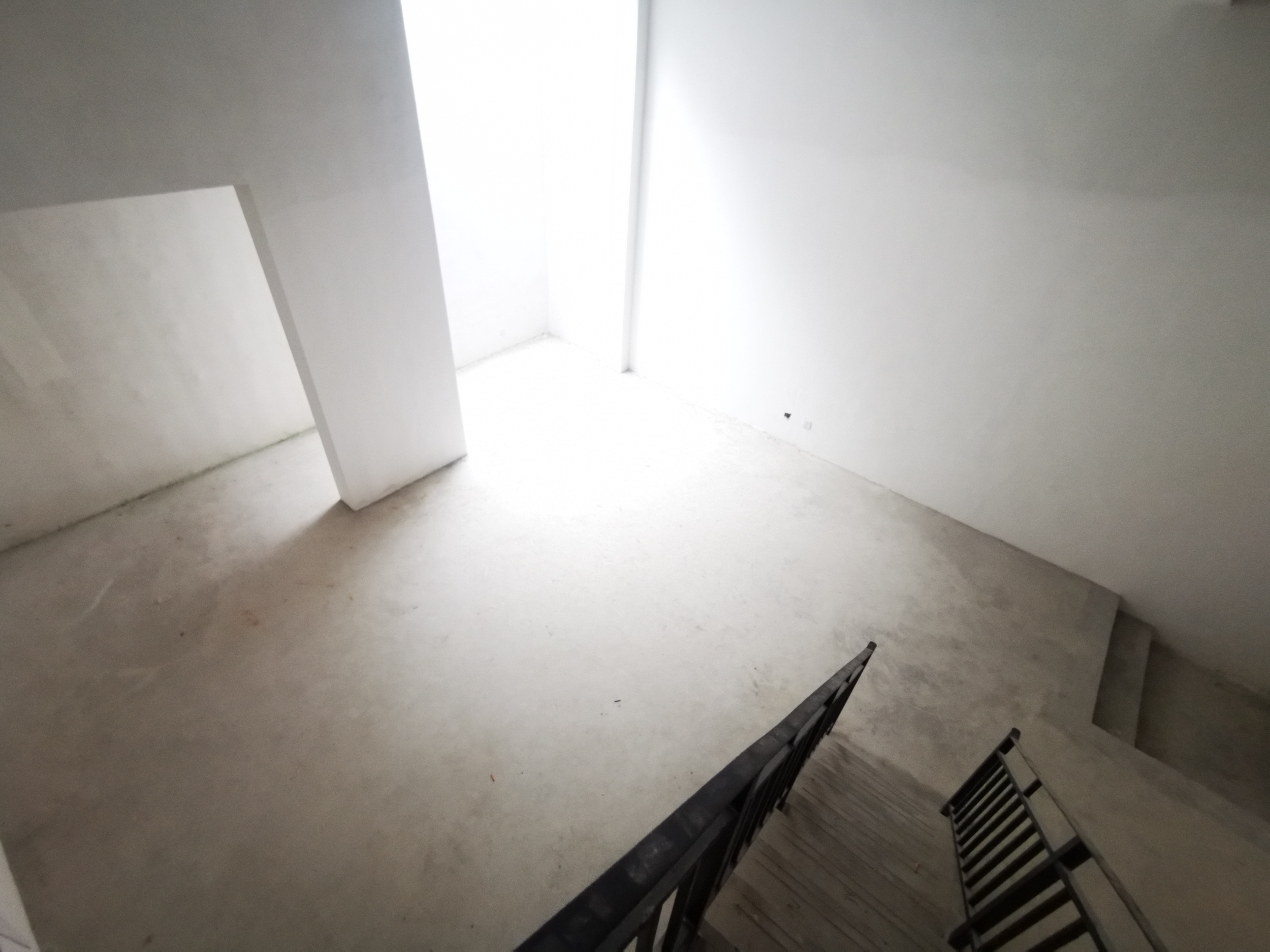 德庆苑 4室2厅3卫 200m²