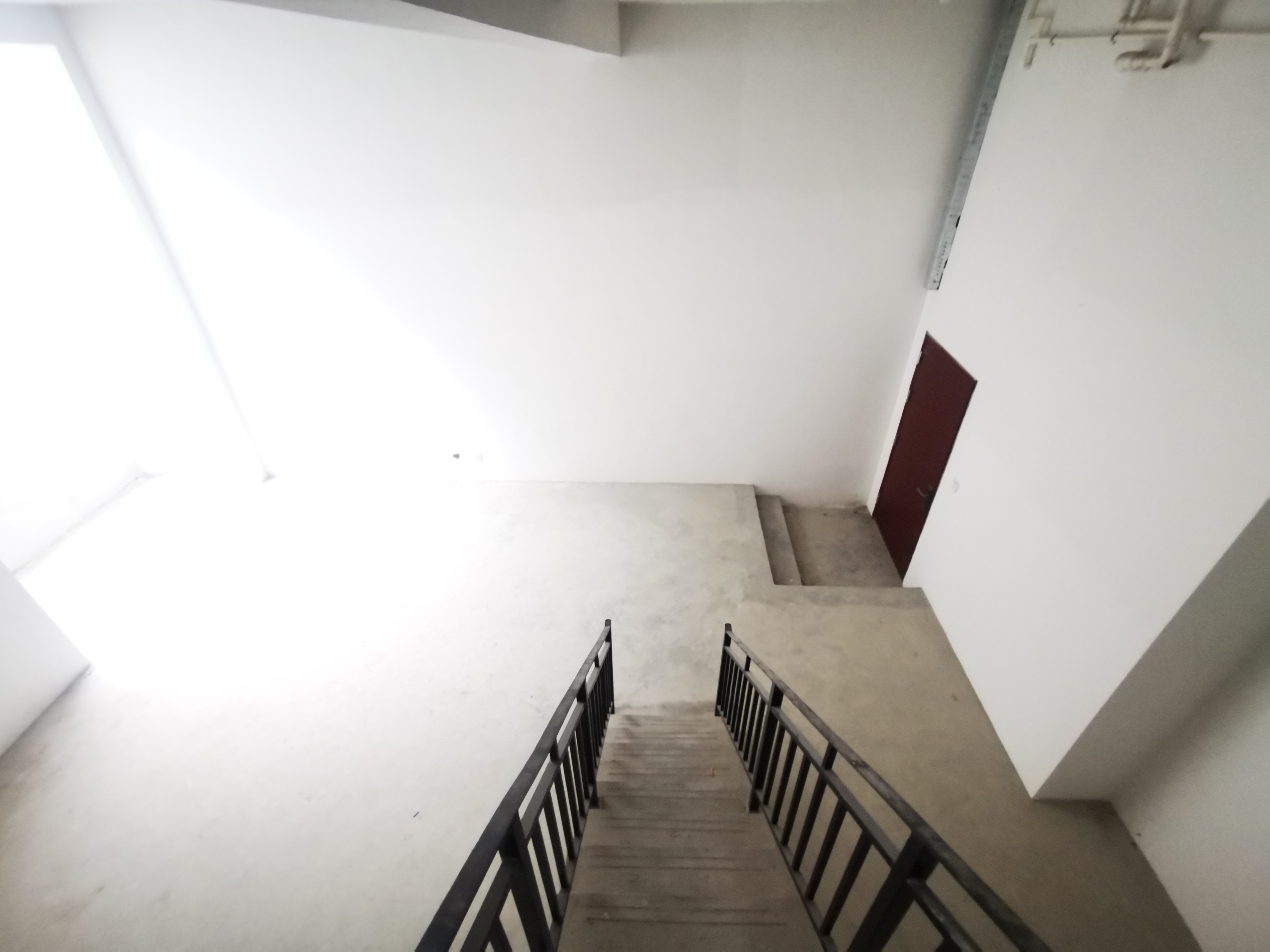 德庆苑 4室2厅3卫 200m²