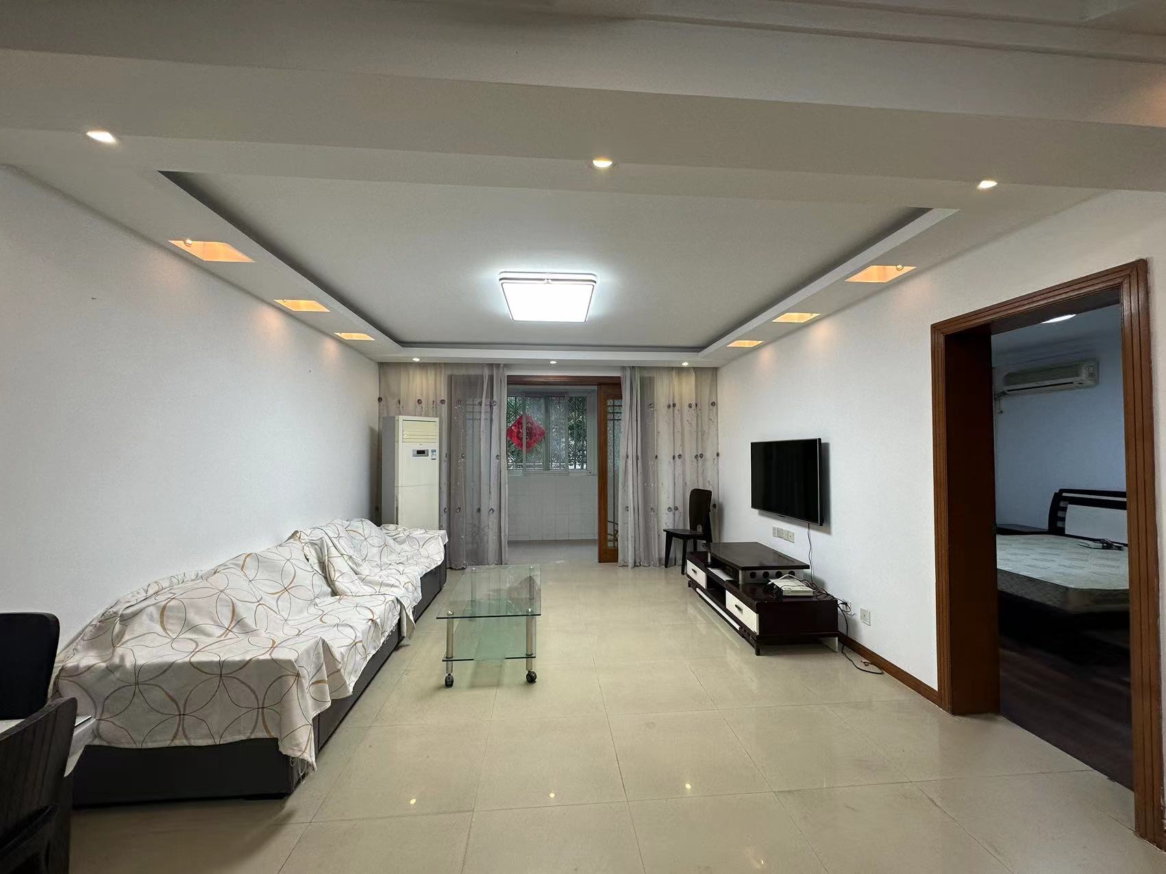 光明南村 3室2厅2卫 133m&sup2;