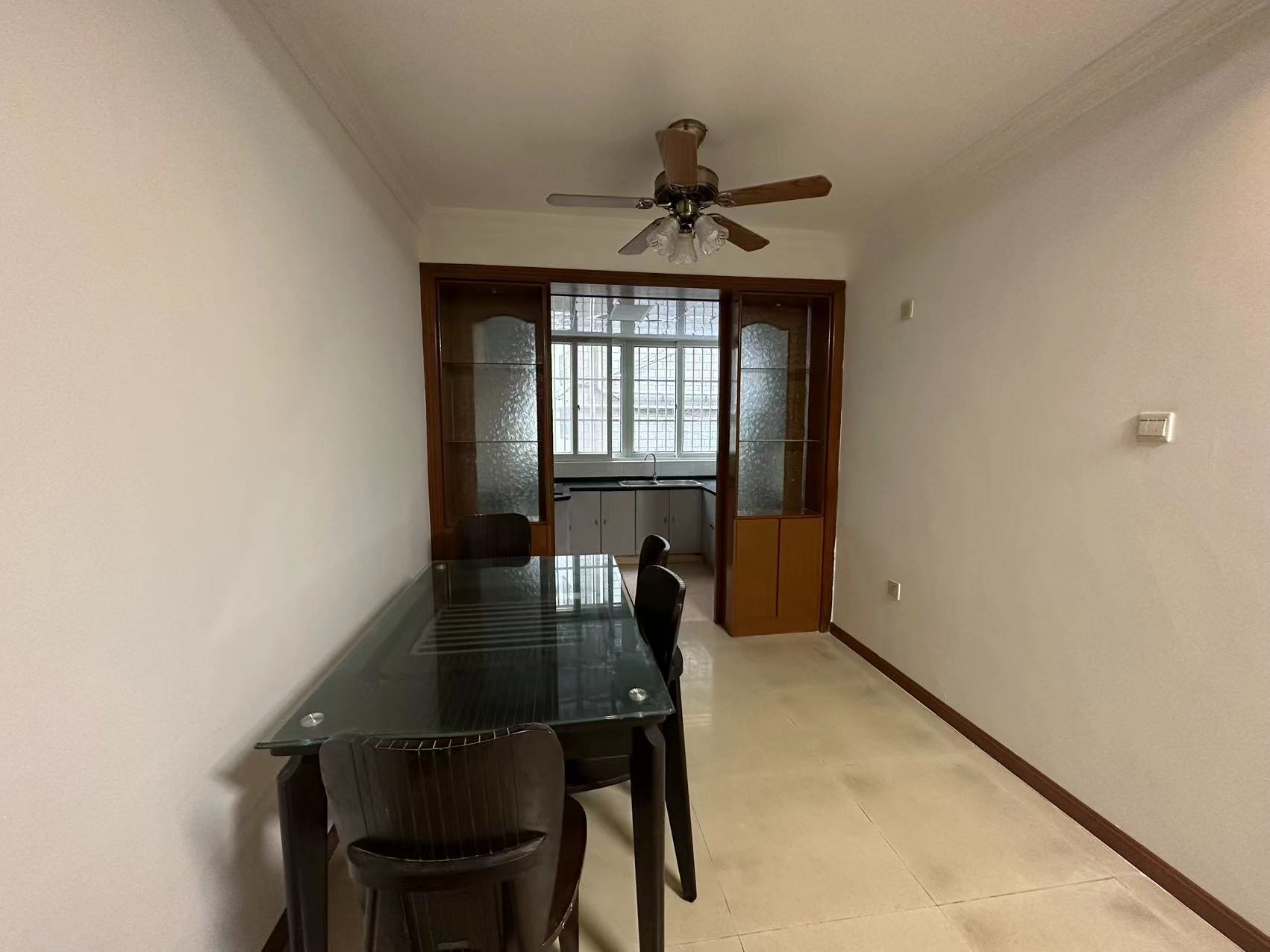 光明南村 3室2厅2卫 133m&sup2;