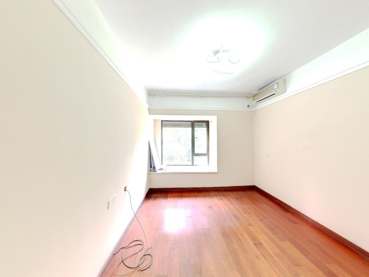 万科公园里一期 3室2厅2卫 120m&sup2;