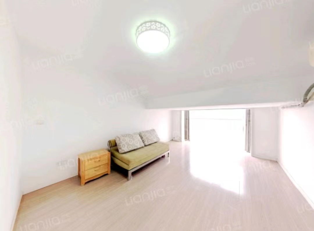 学田东苑 3室2厅1卫 135.98m&sup2;