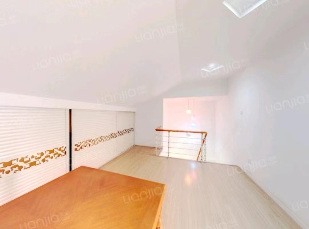 学田东苑 3室2厅1卫 135.98m&sup2;