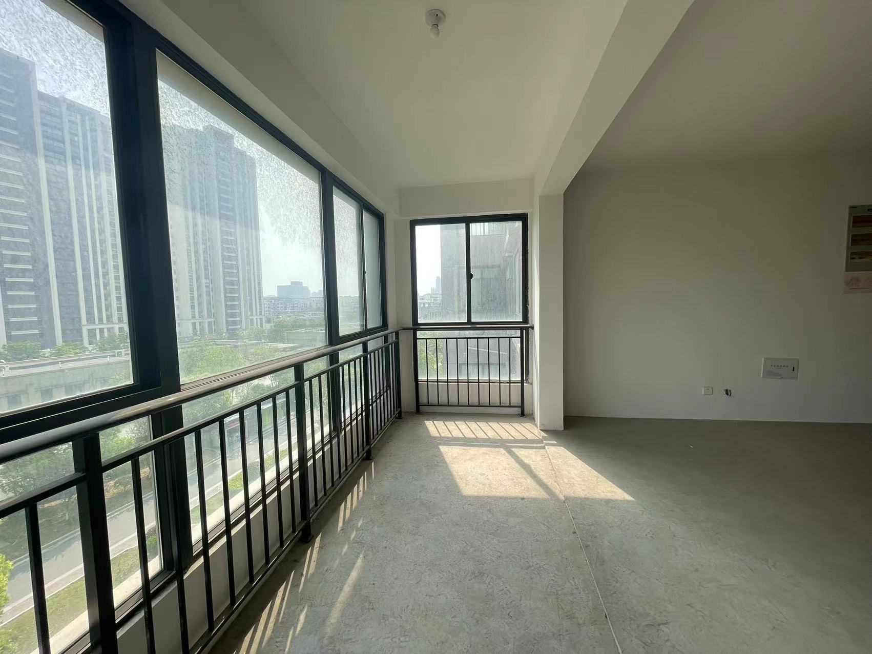 福瑞嘉园 5室2厅2卫 188m²
